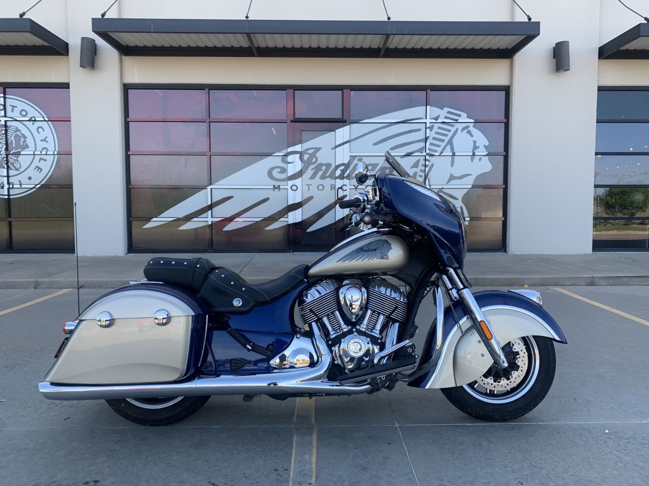 2019 Indian Chieftain® Classic ABS in Norman, Oklahoma - Photo 1