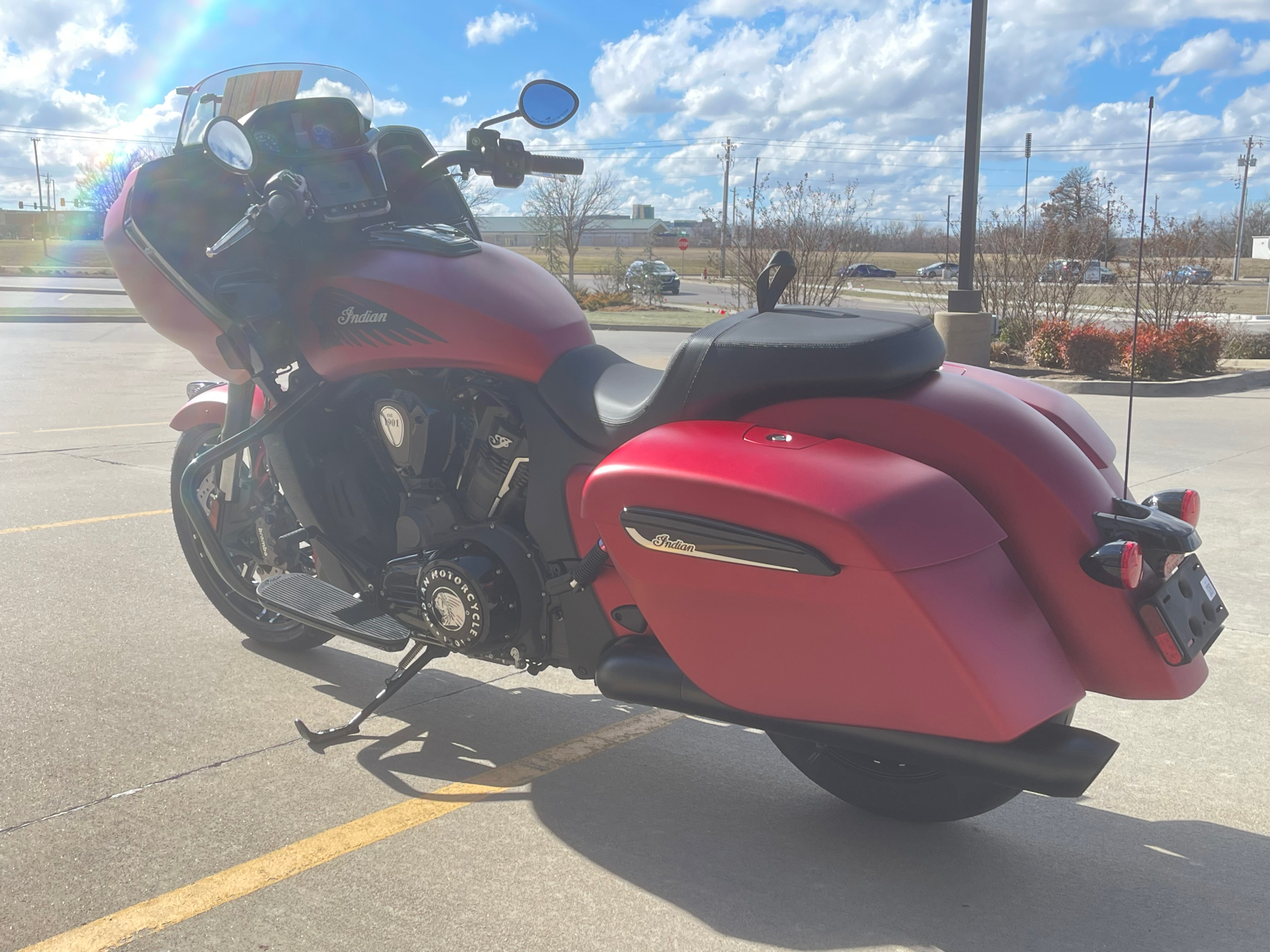 2024 Indian Motorcycle Challenger® Dark Horse® in Norman, Oklahoma - Photo 6