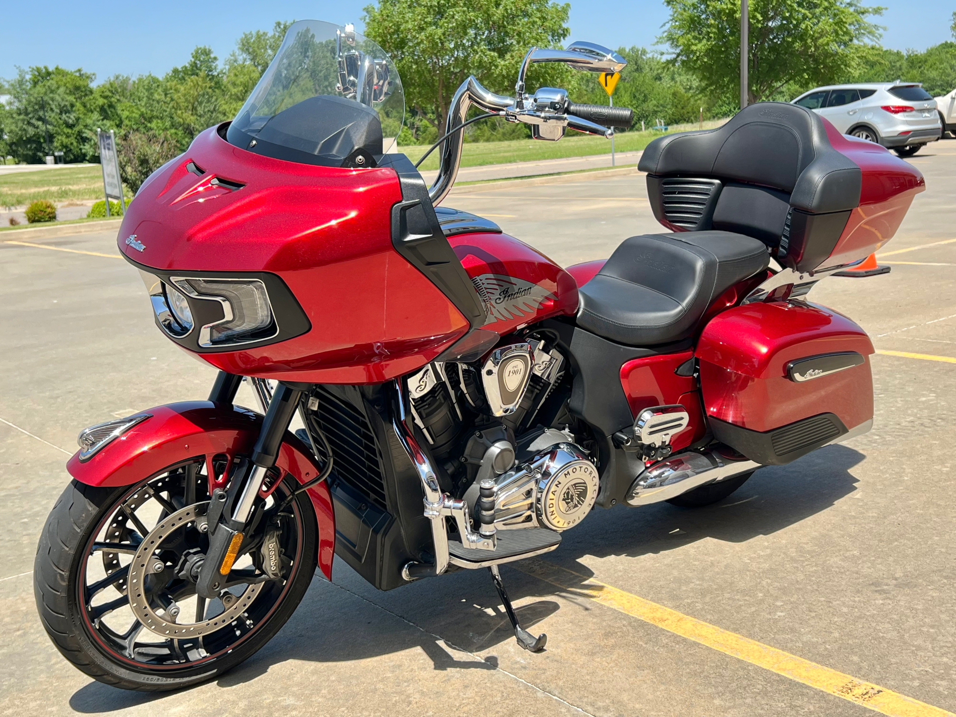 2020 Indian Motorcycle Challenger® Limited in Norman, Oklahoma - Photo 4