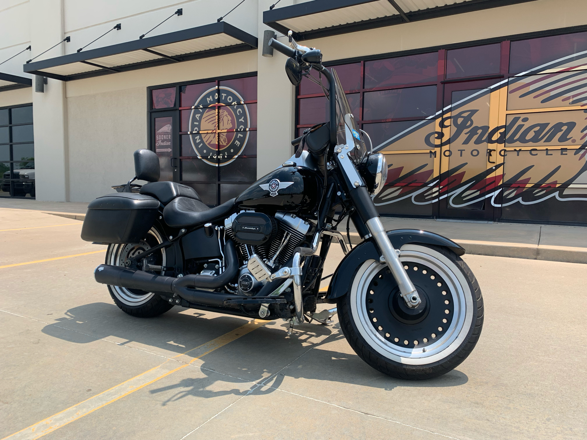 2015 Harley-Davidson Fat Boy® Lo in Norman, Oklahoma - Photo 2