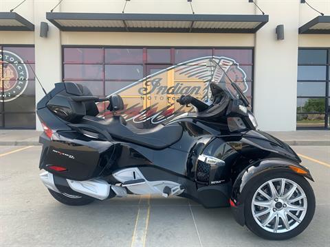 2016 Can-Am Spyder RT SE6 in Norman, Oklahoma - Photo 1