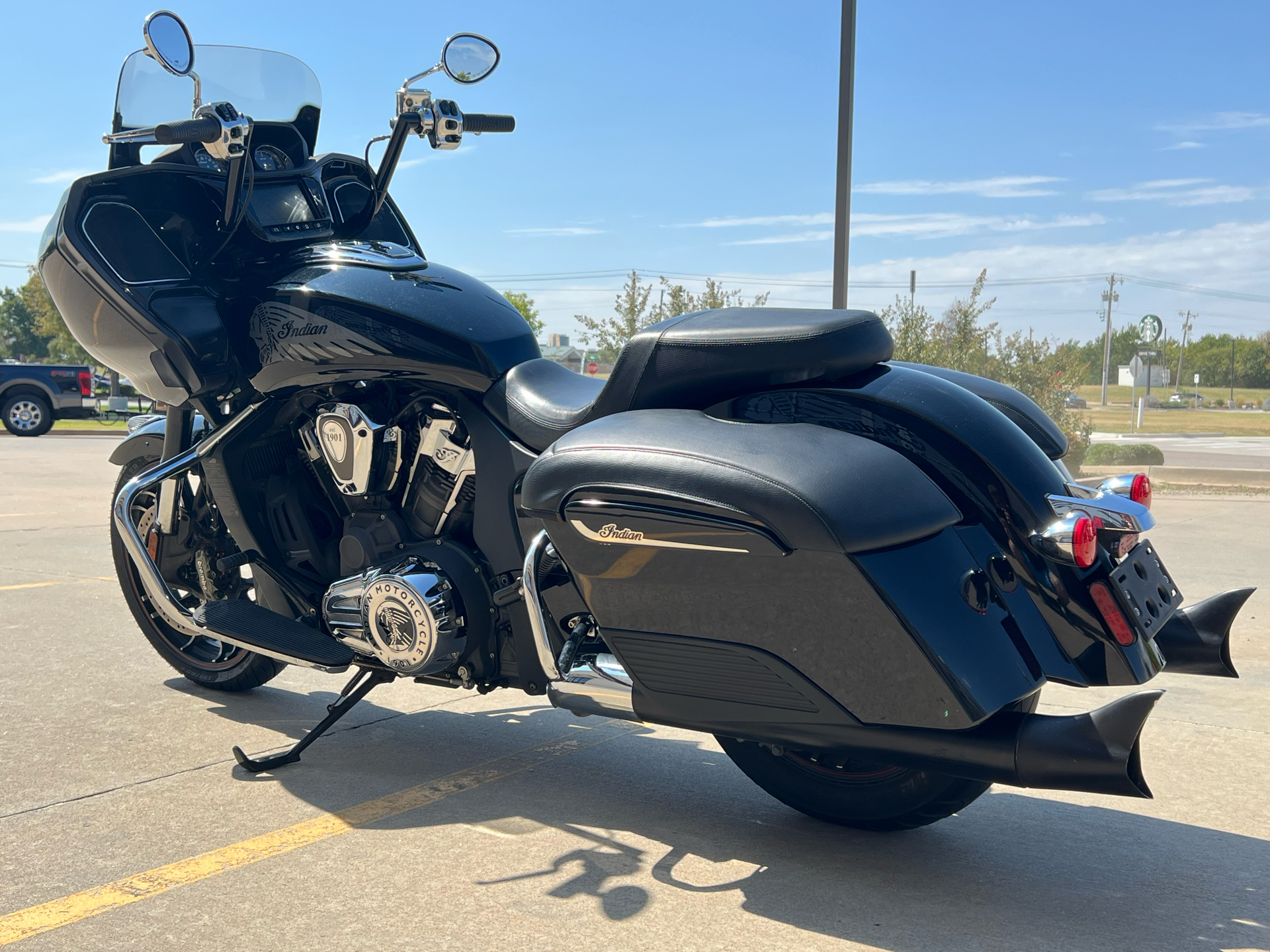 2021 Indian Motorcycle Challenger® Limited in Norman, Oklahoma - Photo 6