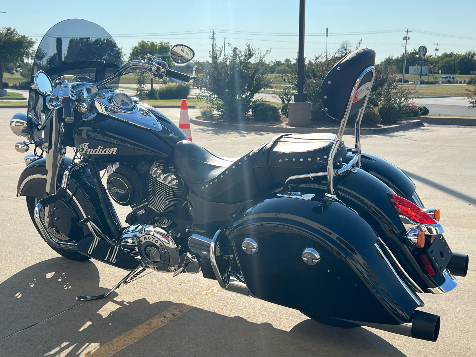 2016 Indian Motorcycle SPRINGFIELD in Norman, Oklahoma - Photo 6