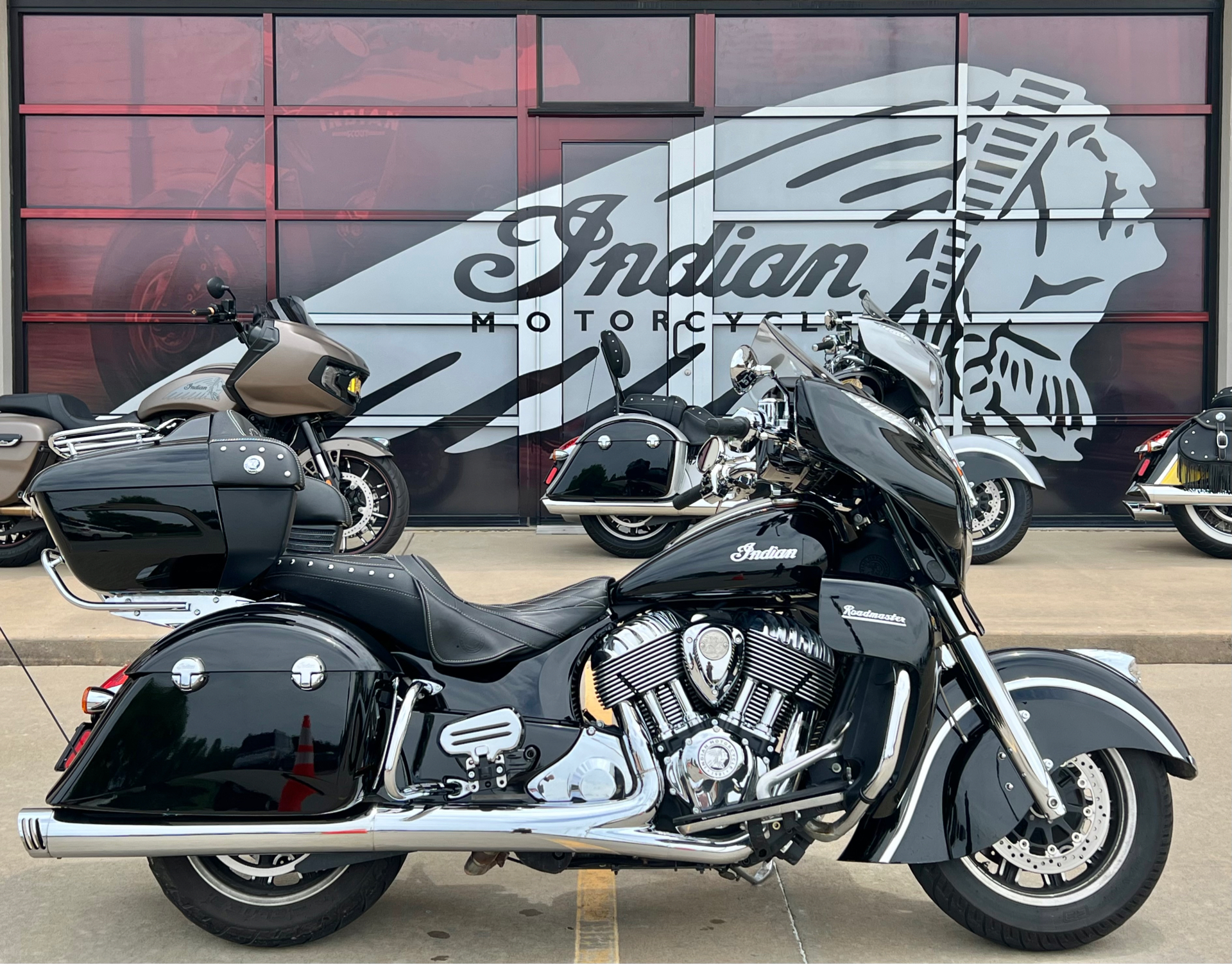 2019 Indian Motorcycle Roadmaster® ABS in Norman, Oklahoma - Photo 1