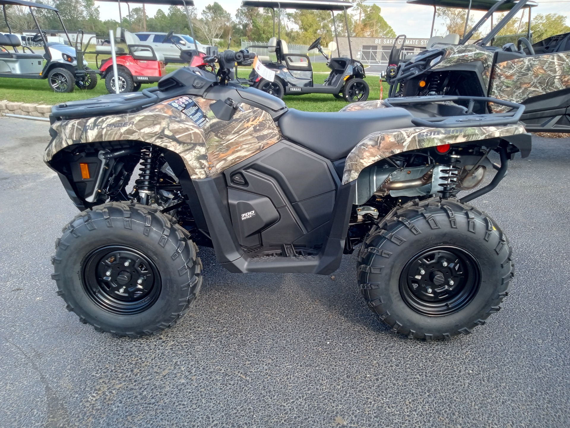 2025 Can-Am Outlander DPS 700 in Douglas, Georgia - Photo 9