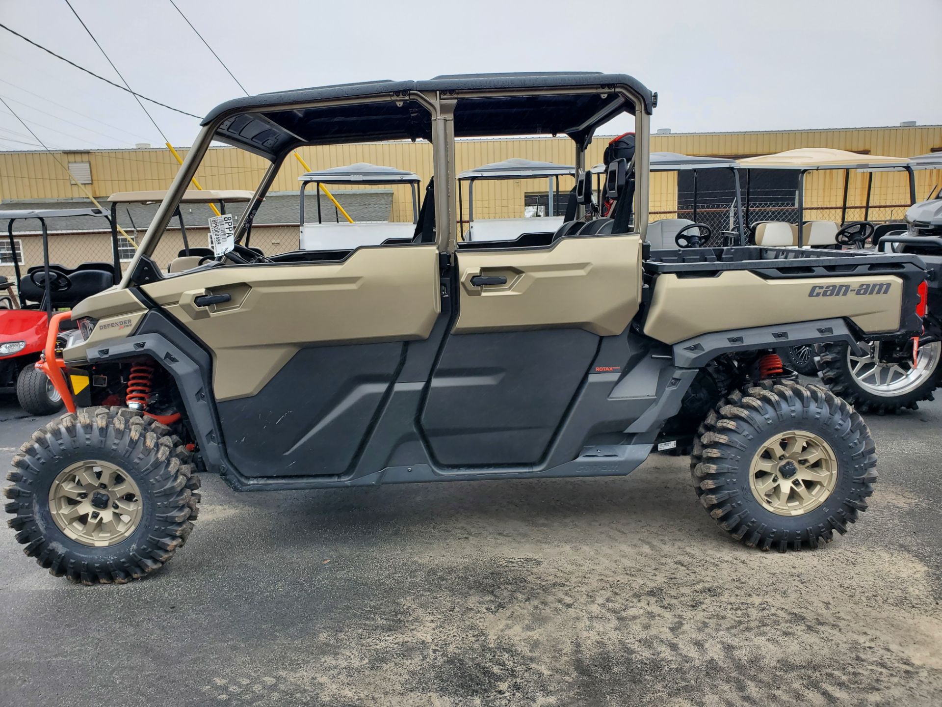 2023 Can-Am Defender Max X MR With Half Doors HD10 in Douglas, Georgia - Photo 4