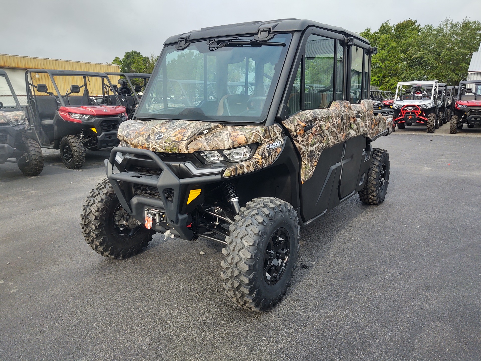 2024 Can-Am Defender MAX Limited in Douglas, Georgia - Photo 2