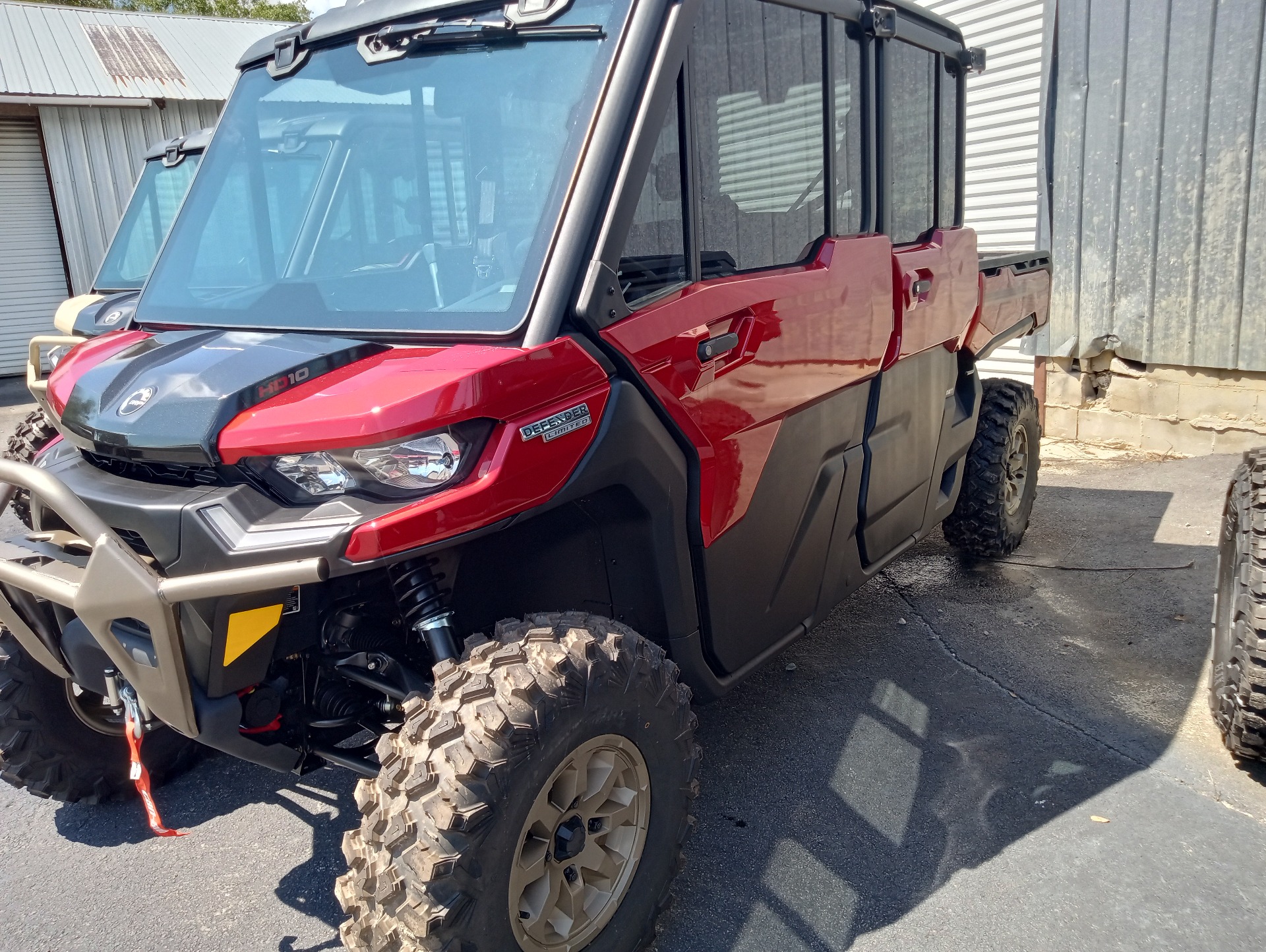 2025 Can-Am Defender MAX Limited in Douglas, Georgia - Photo 2