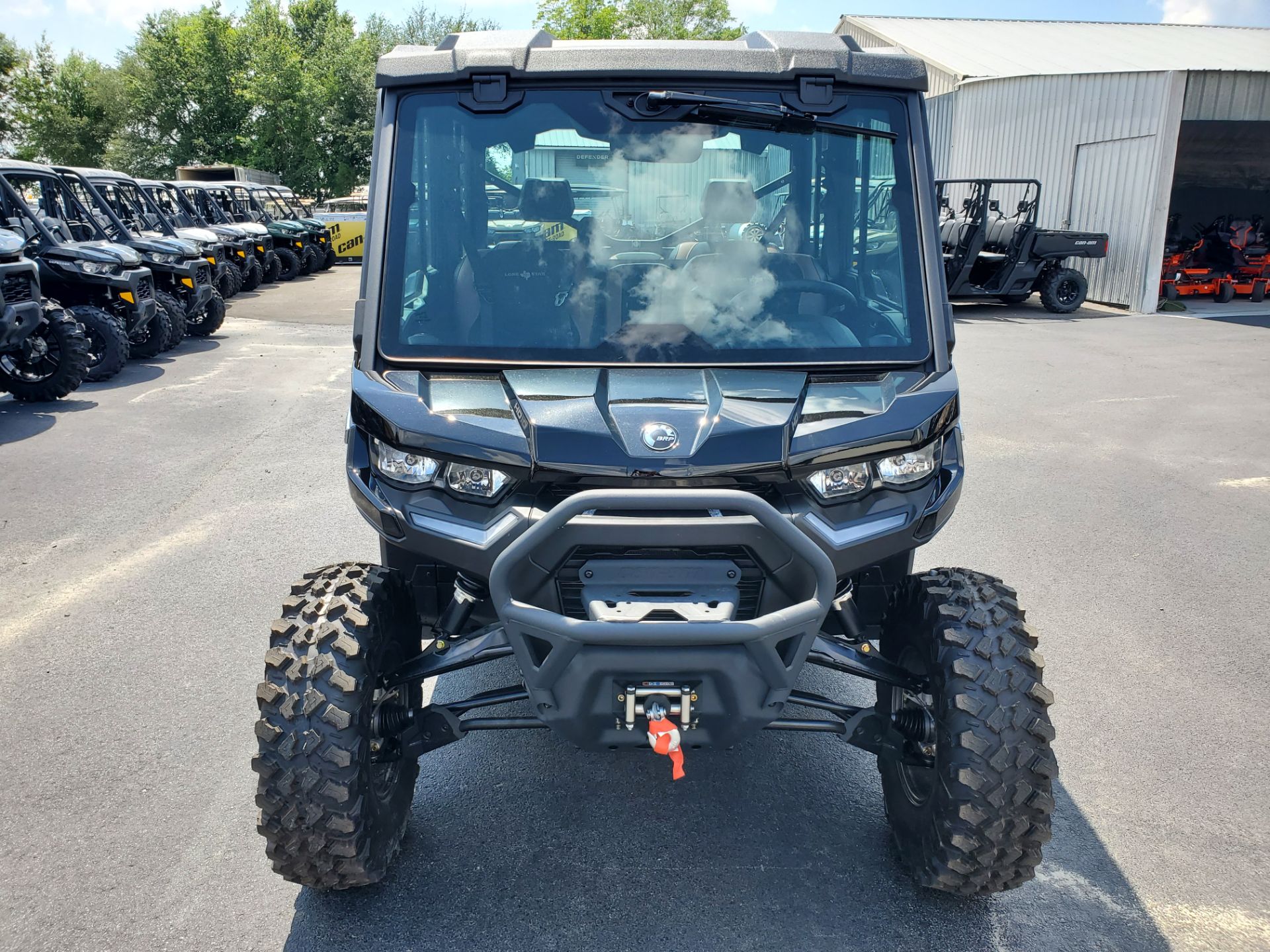 2024 Can-Am Defender MAX Lone Star CAB in Douglas, Georgia - Photo 5