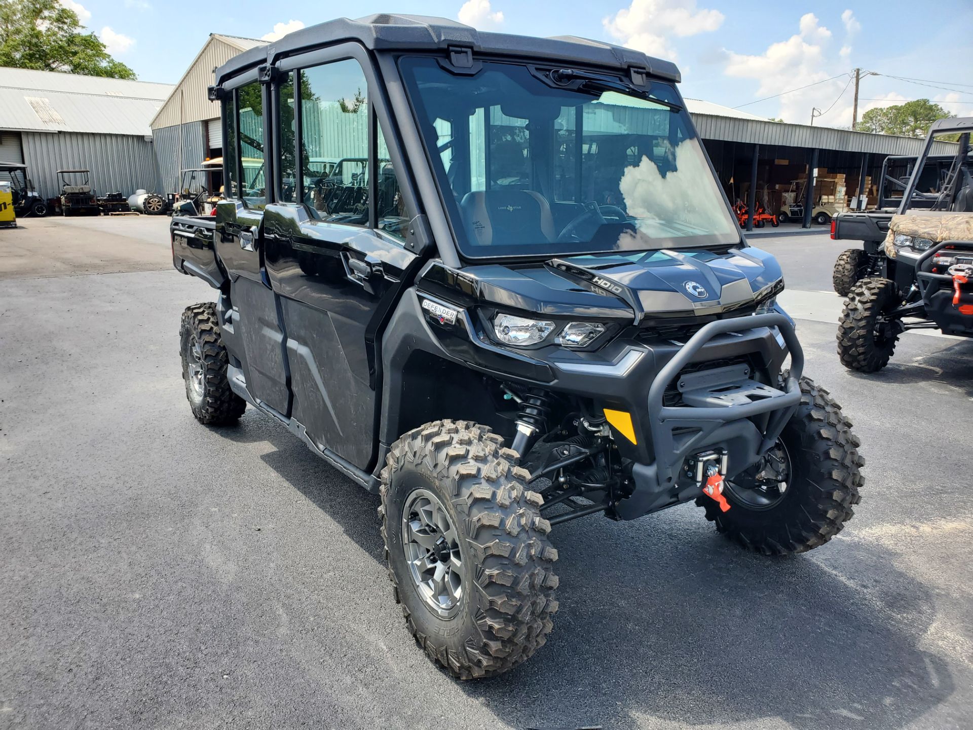 2024 Can-Am Defender MAX Lone Star CAB in Douglas, Georgia - Photo 2