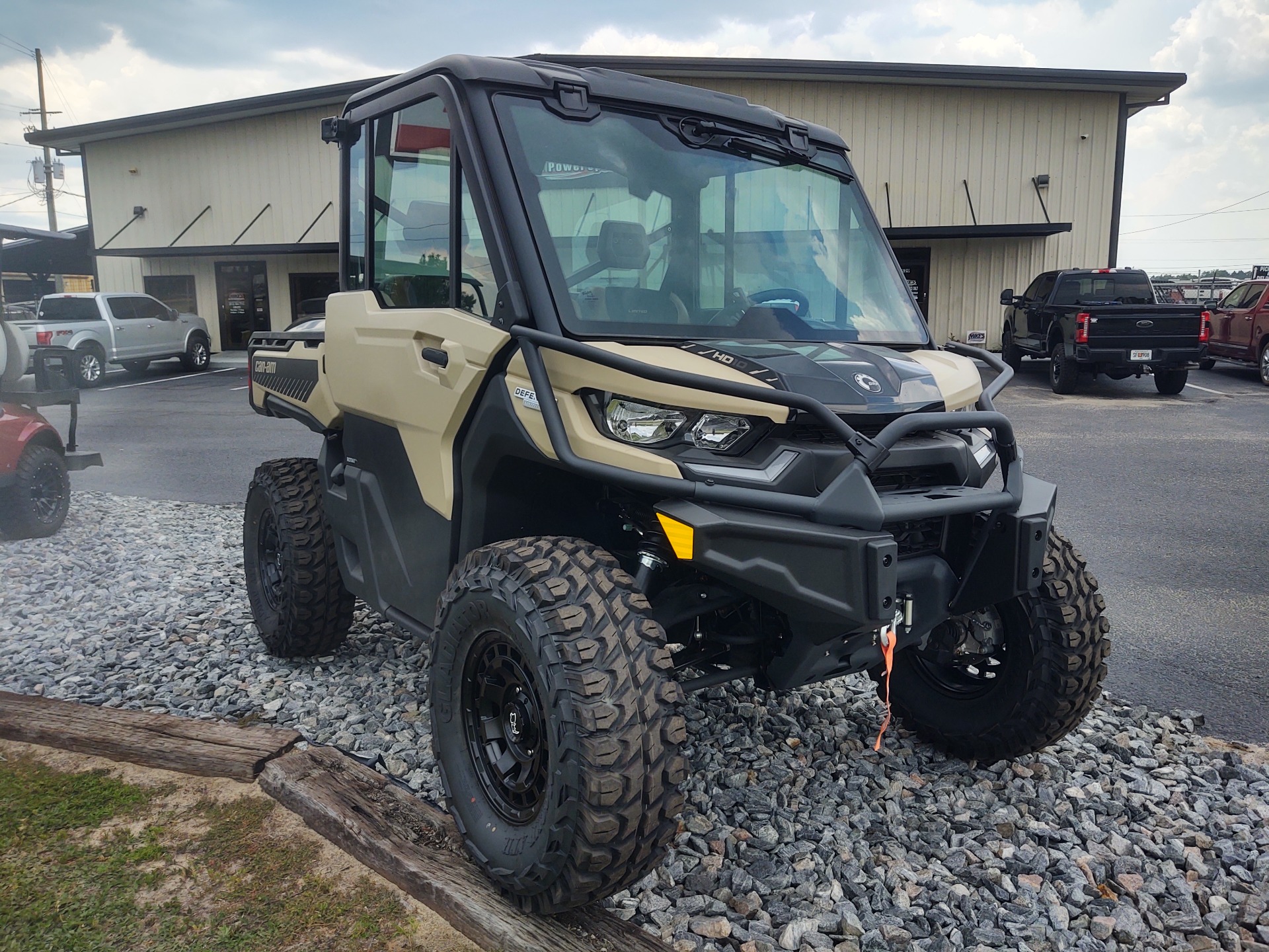 2024 Can-Am Defender Limited in Douglas, Georgia - Photo 2