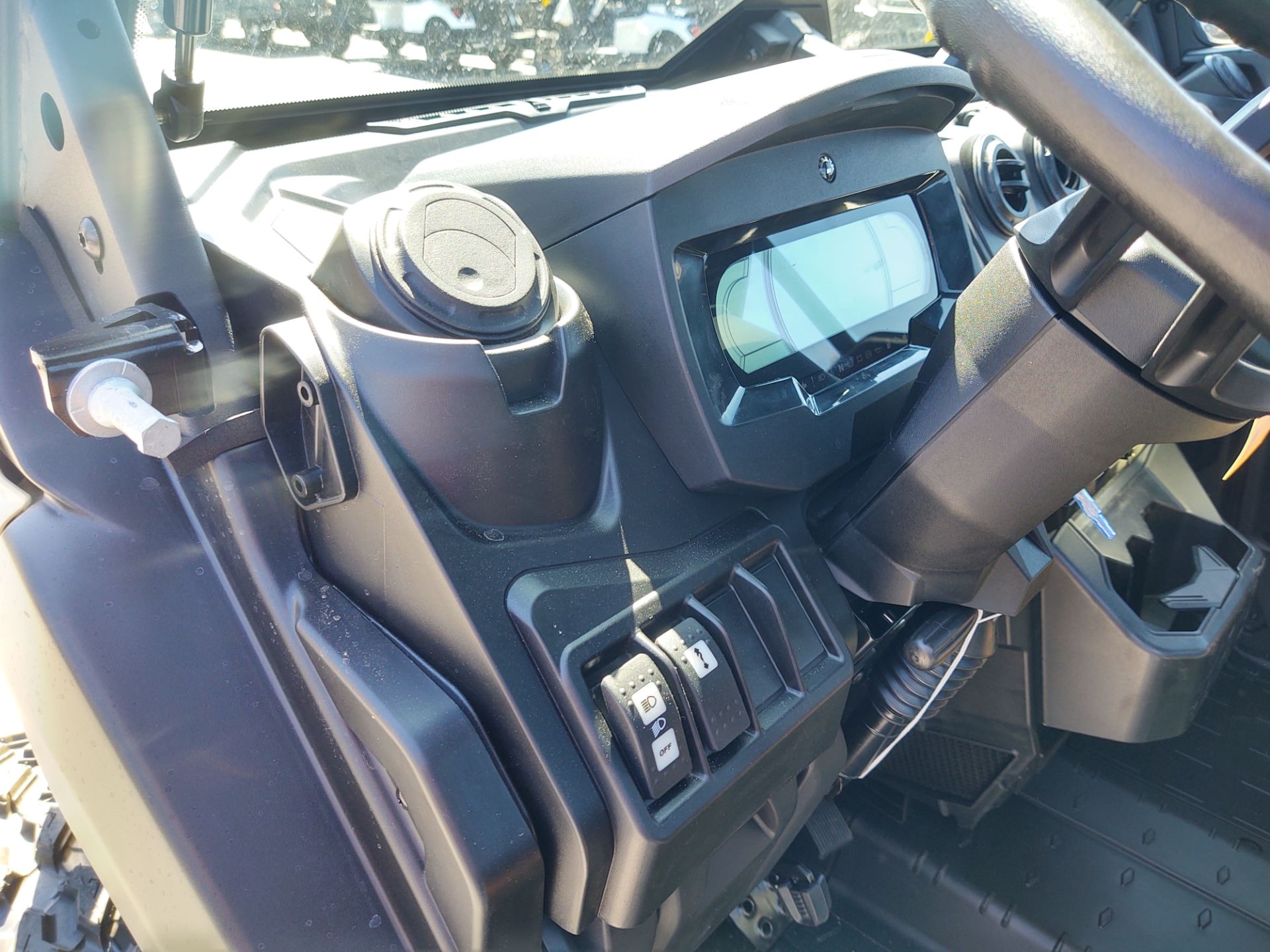 2024 Can-Am Defender Limited in Douglas, Georgia - Photo 8