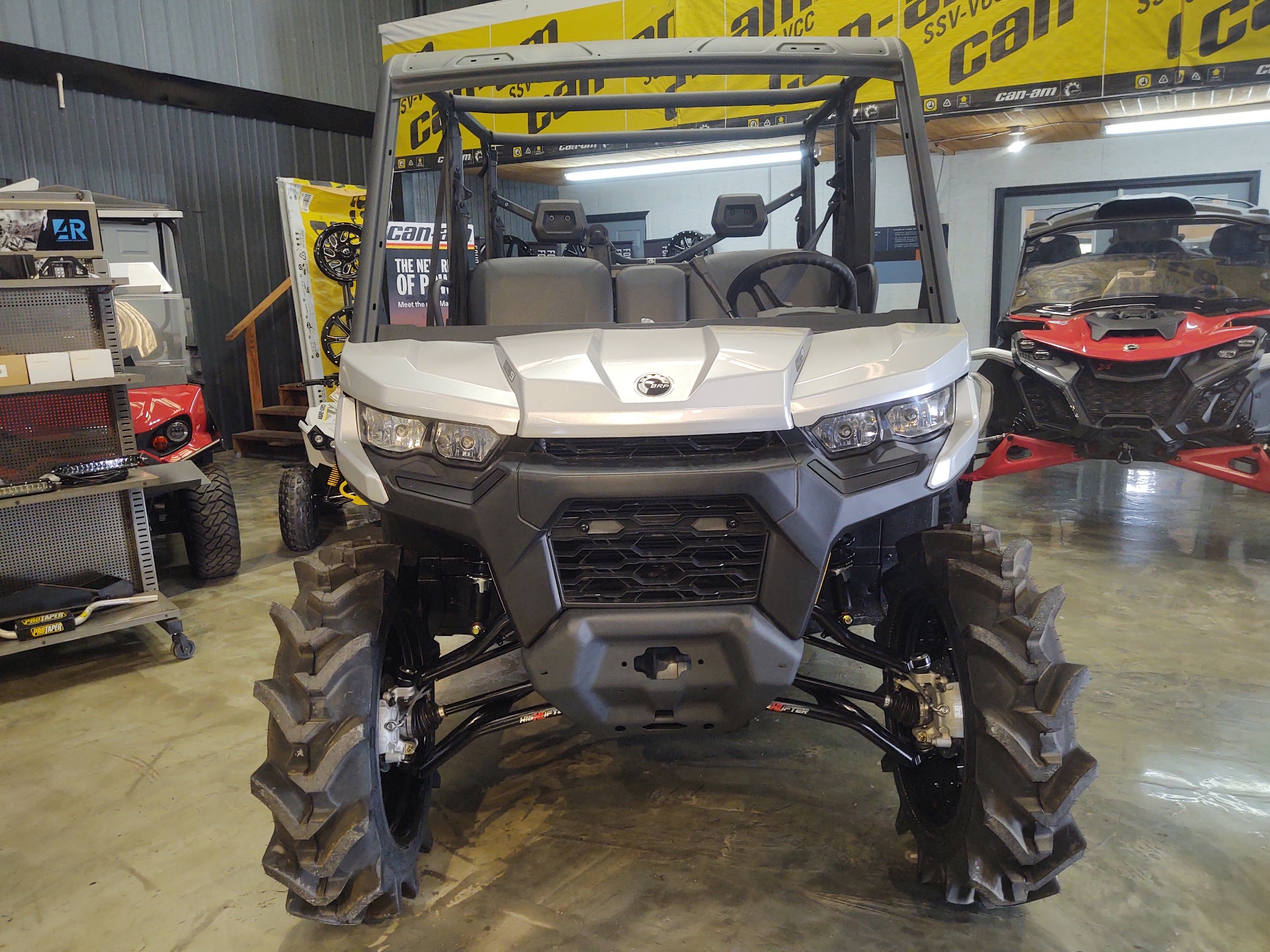 2024 Can-Am Defender MAX DPS HD9 in Douglas, Georgia - Photo 4