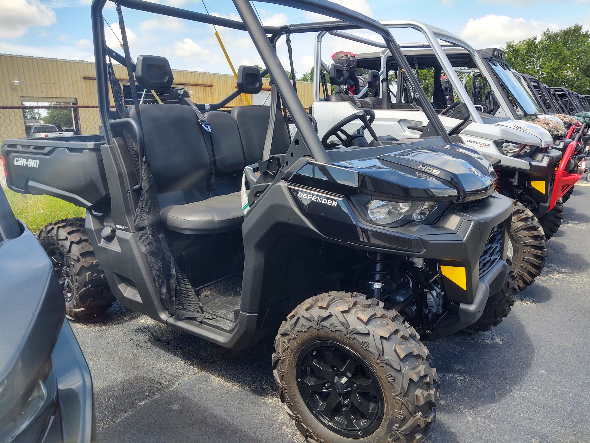 2024 Can-Am Defender DPS HD9 in Douglas, Georgia - Photo 3