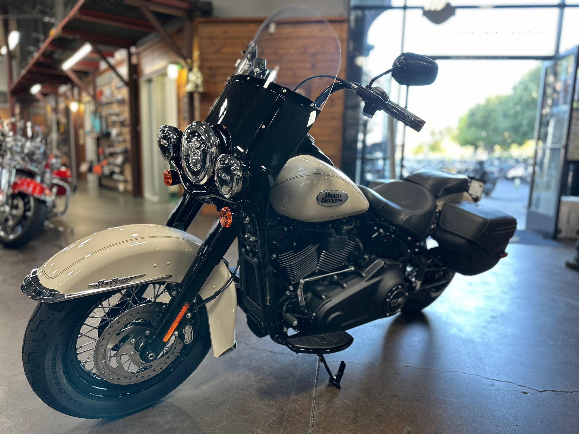 2022 Harley-Davidson Heritage Classic 114 in San Jose, California - Photo 12