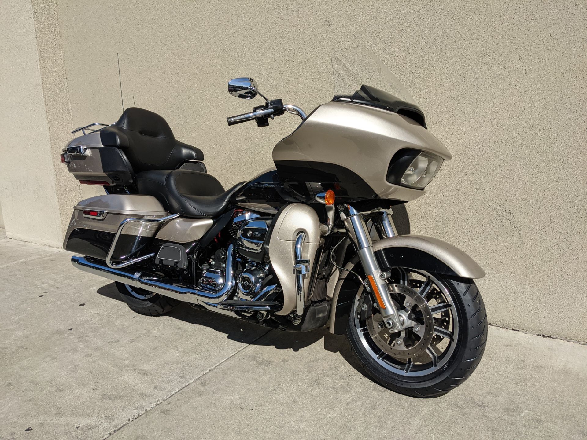 2018 Harley-Davidson Road Glide® Ultra in San Jose, California - Photo 3