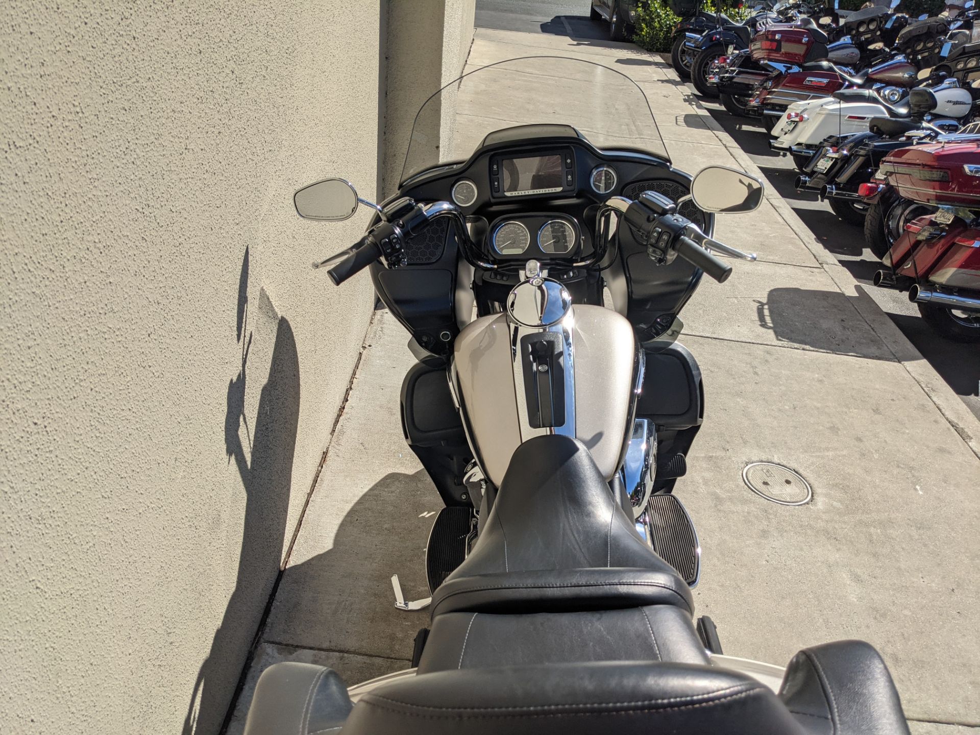2018 Harley-Davidson Road Glide® Ultra in San Jose, California - Photo 4