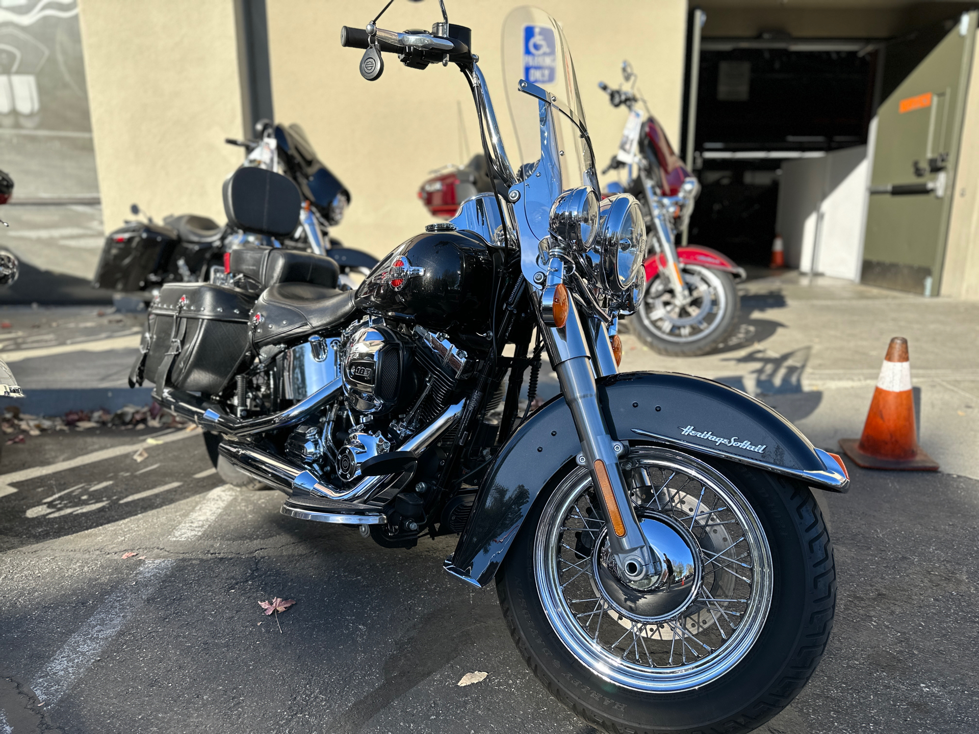 2017 Harley-Davidson Heritage Softail® Classic in San Jose, California - Photo 5