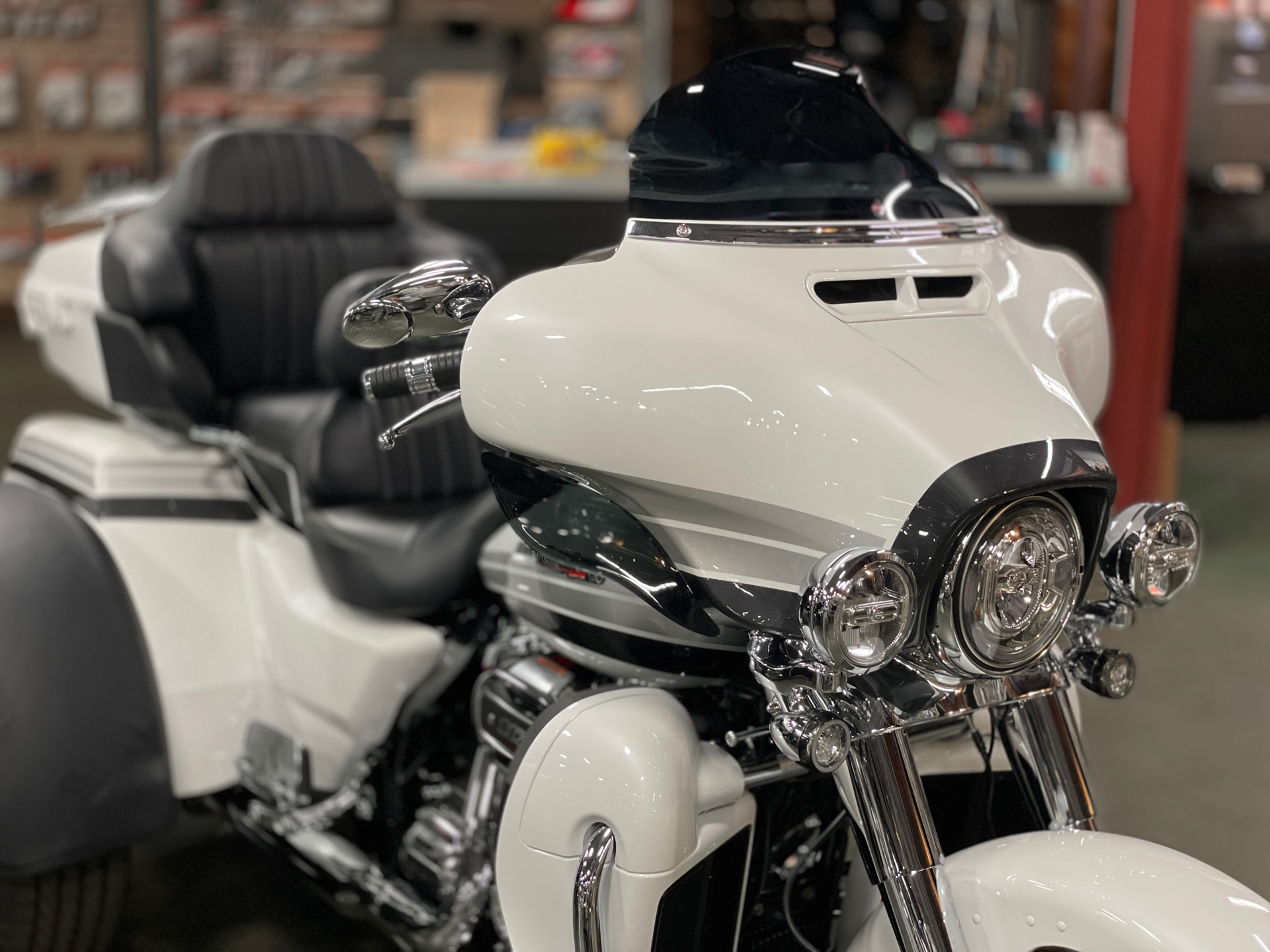 2020 Harley-Davidson CVO™ Tri Glide® in San Jose, California - Photo 4