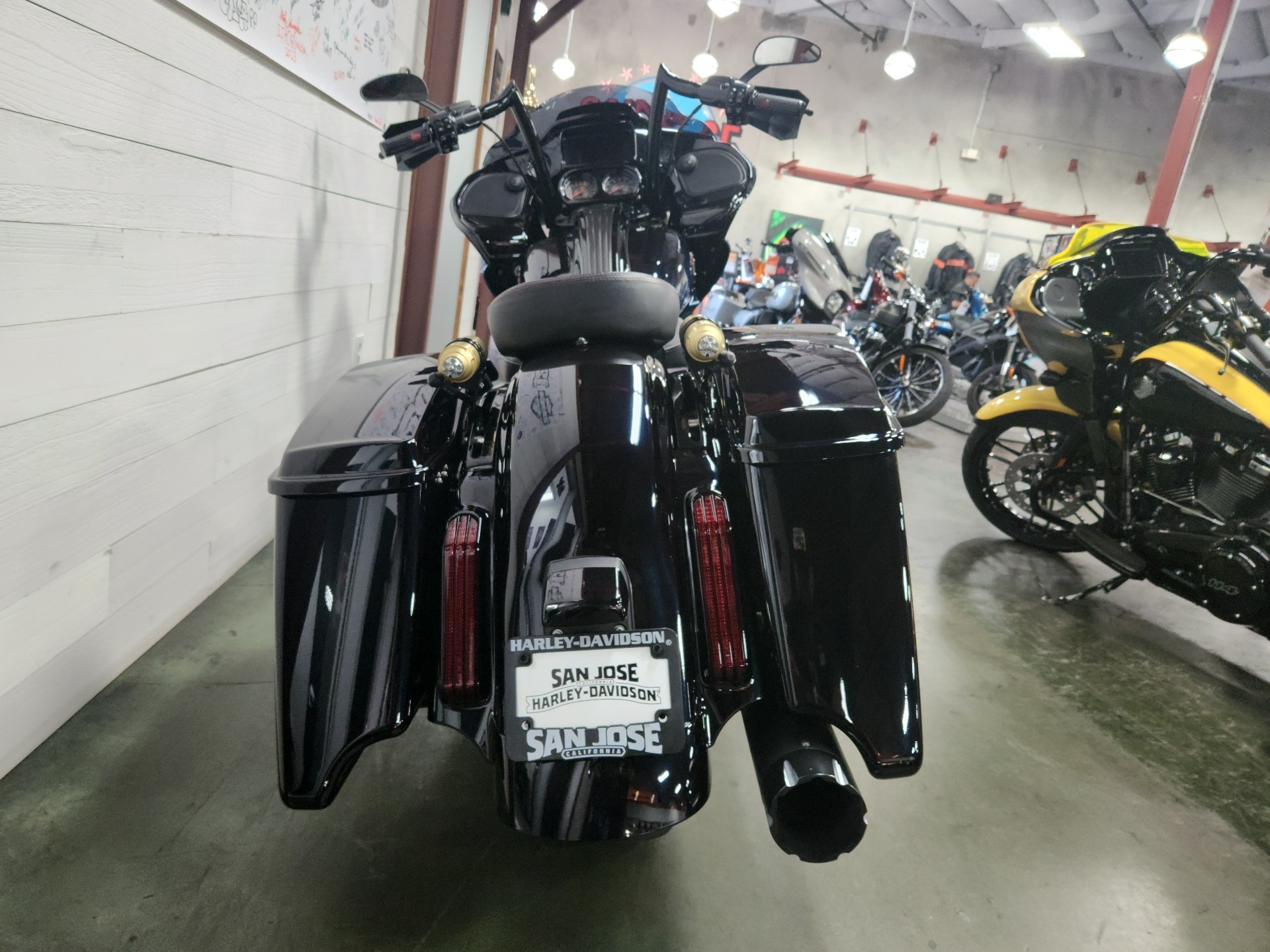 2019 Harley-Davidson CVO™ Road Glide® in San Jose, California - Photo 3