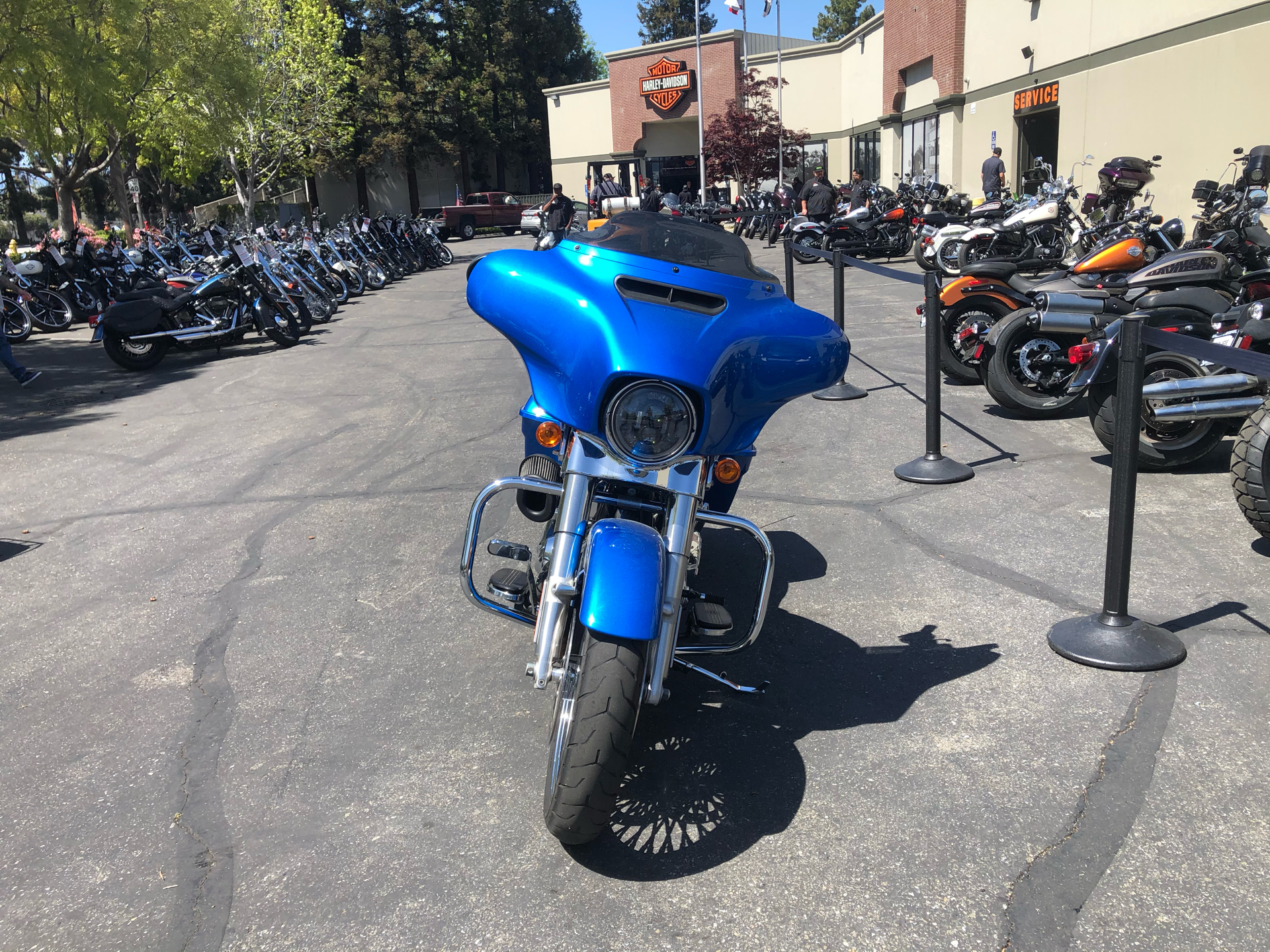 2018 Harley-Davidson Street Glide® in San Jose, California - Photo 8