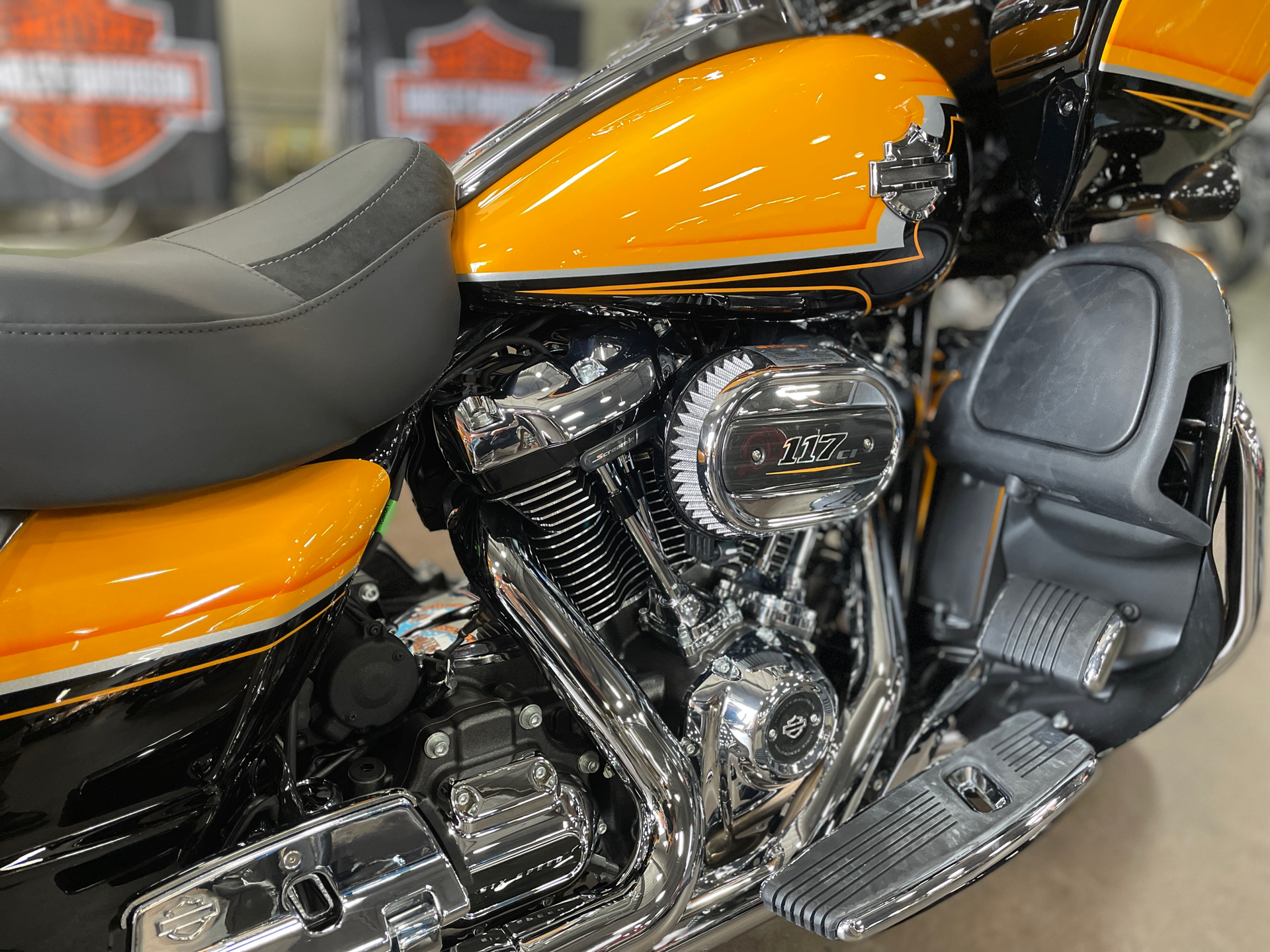 2022 Harley-Davidson CVO™ Road Glide® Limited in San Jose, California - Photo 7