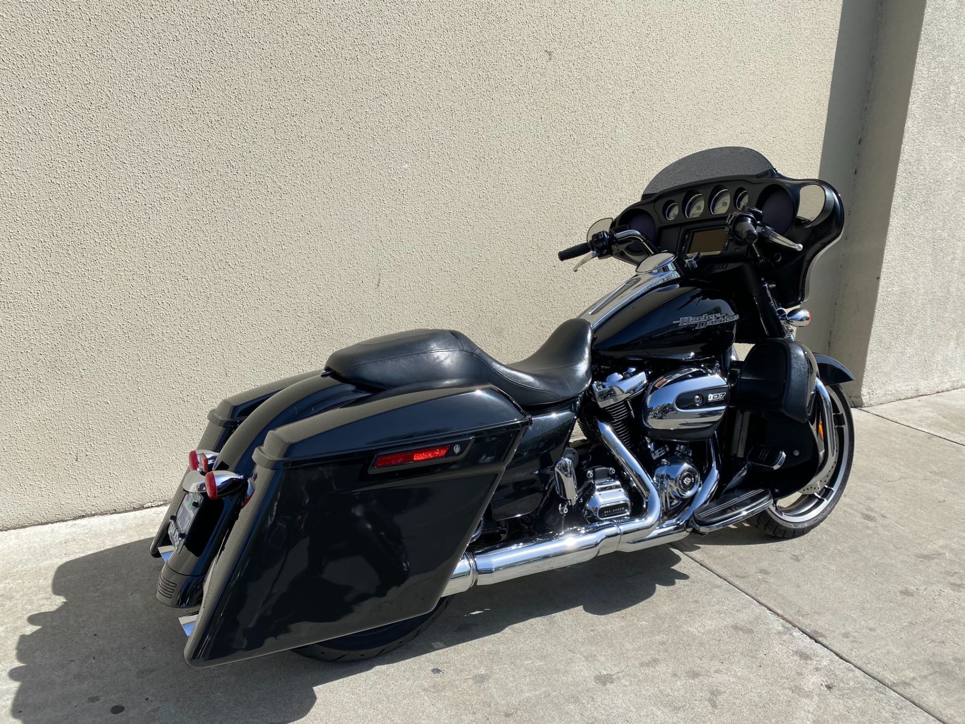 2018 Harley-Davidson Street Glide® in San Jose, California - Photo 3