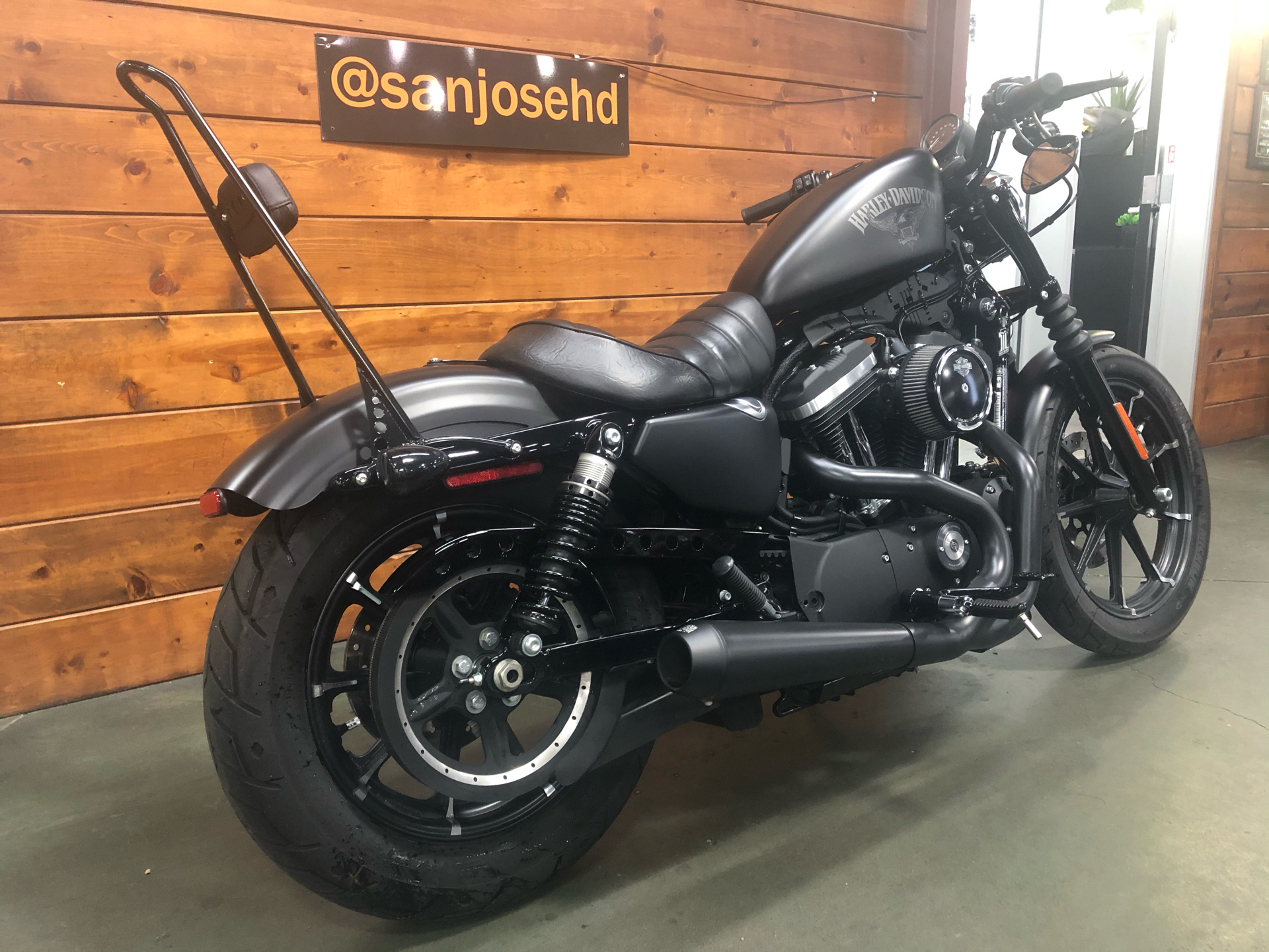 2018 Harley-Davidson Iron 883™ in San Jose, California - Photo 4