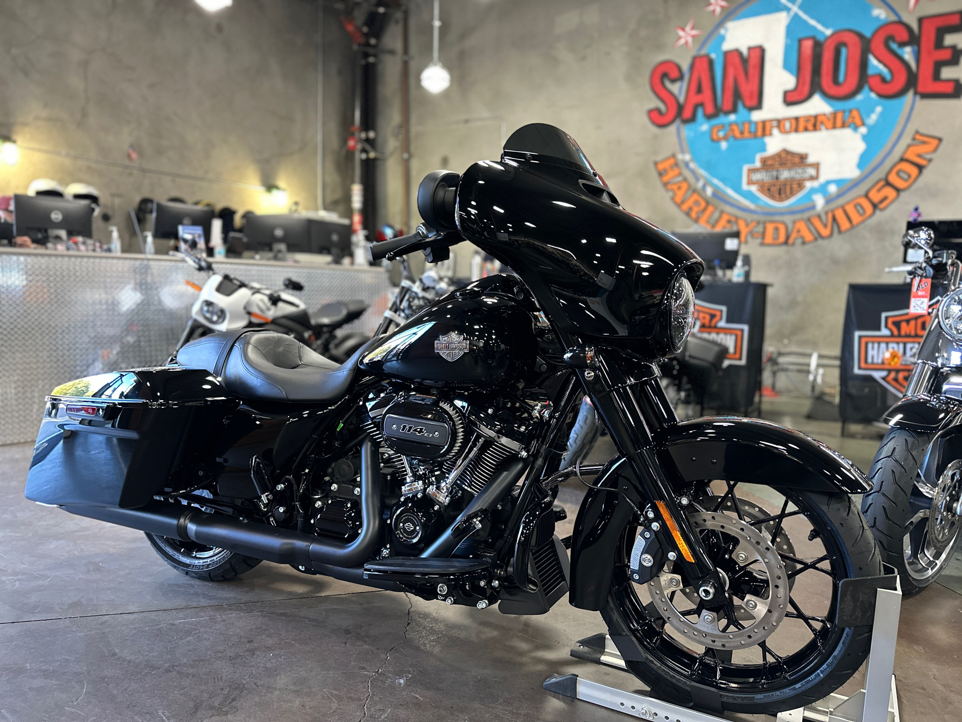 2023 Harley-Davidson Street Glide® Special in San Jose, California - Photo 3