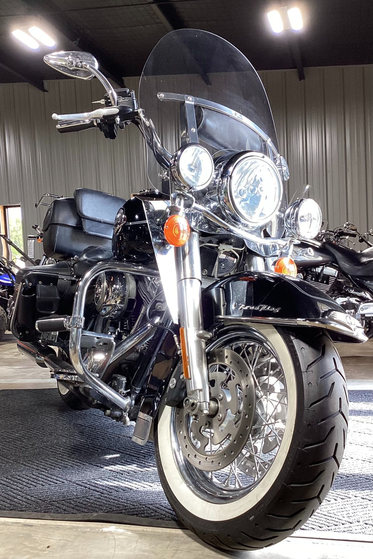 2009 Harley-Davidson Road King® Classic in Guymon, Oklahoma - Photo 2