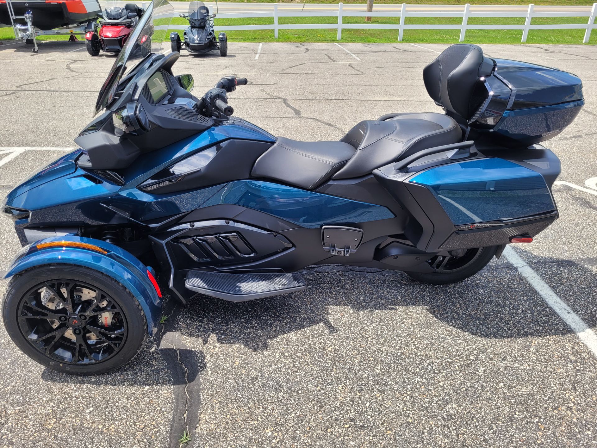 2024 Can-Am Spyder RT Limited in Barrington, New Hampshire - Photo 3