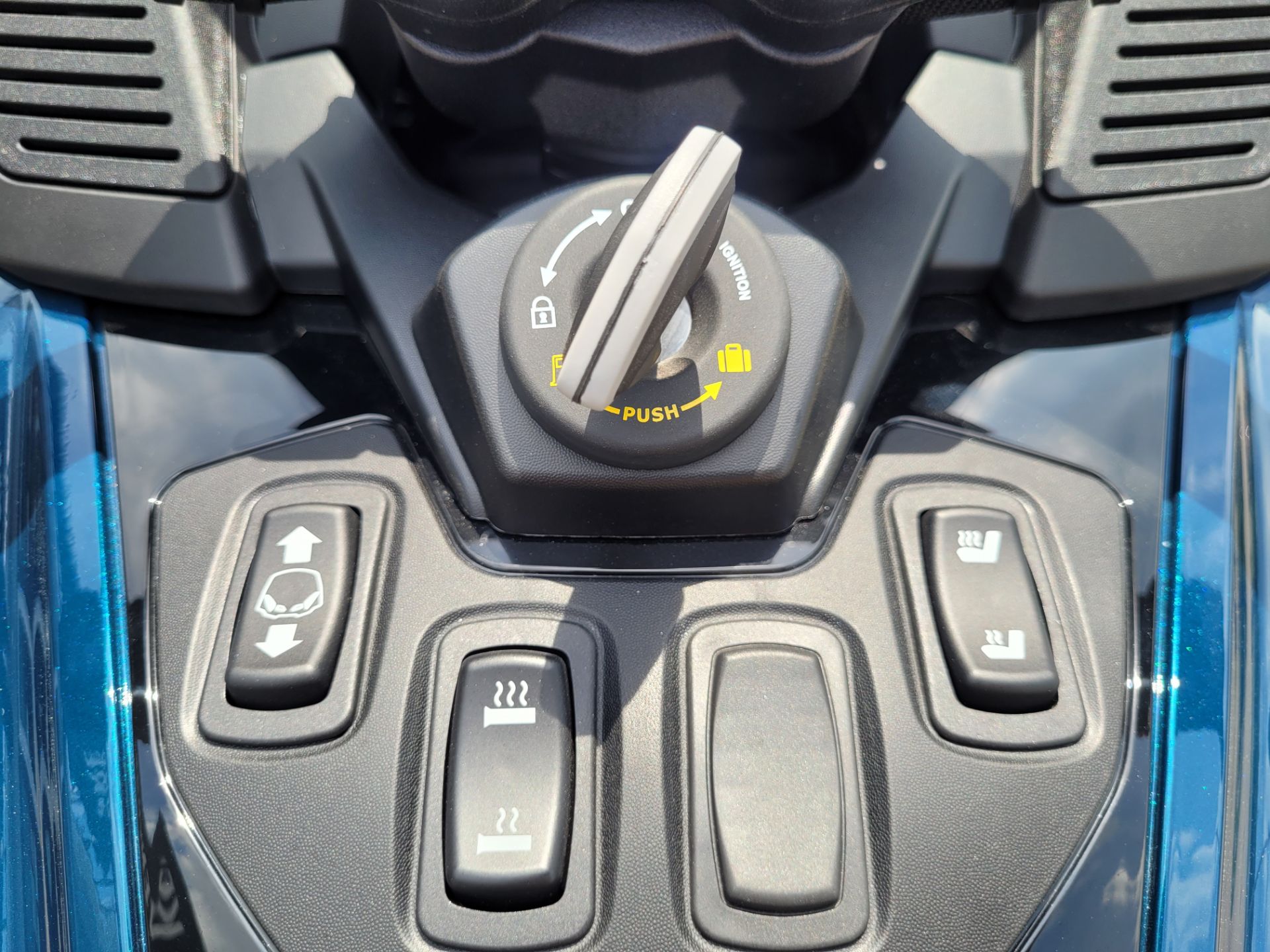 2024 Can-Am Spyder RT Limited in Barrington, New Hampshire - Photo 11