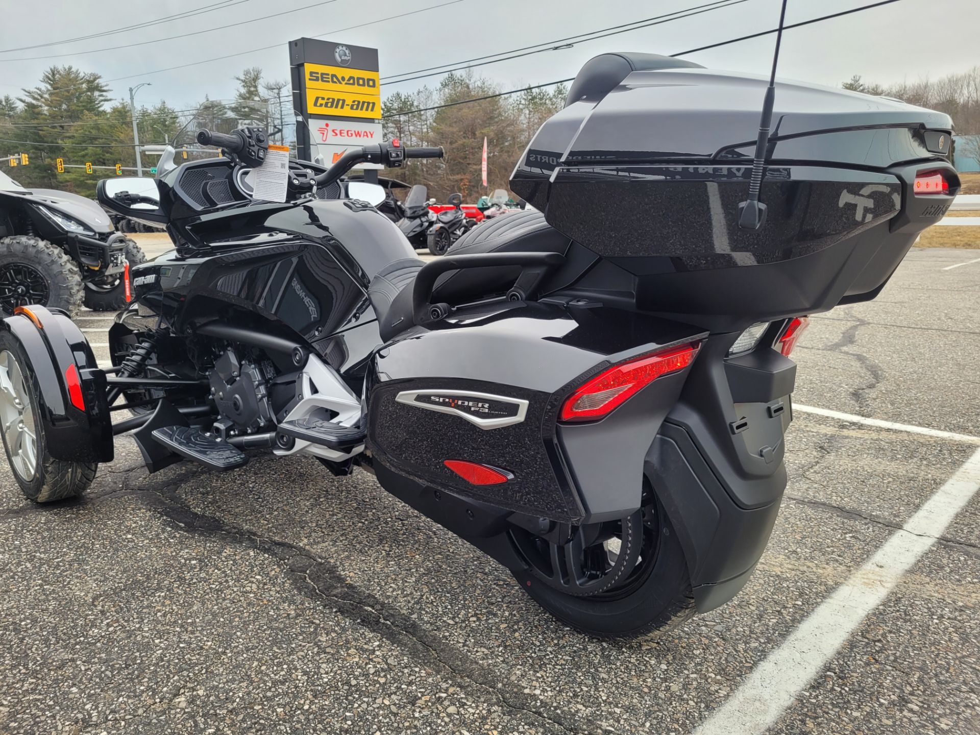 2023 Can-Am Spyder F3 Limited in Barrington, New Hampshire - Photo 4