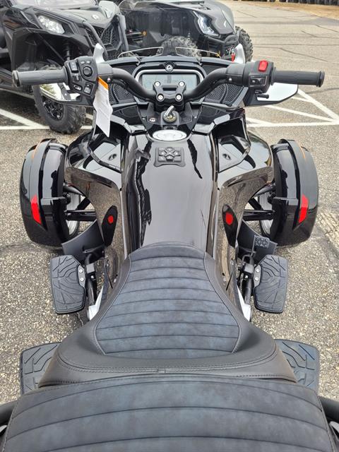 2023 Can-Am Spyder F3 Limited in Barrington, New Hampshire - Photo 6