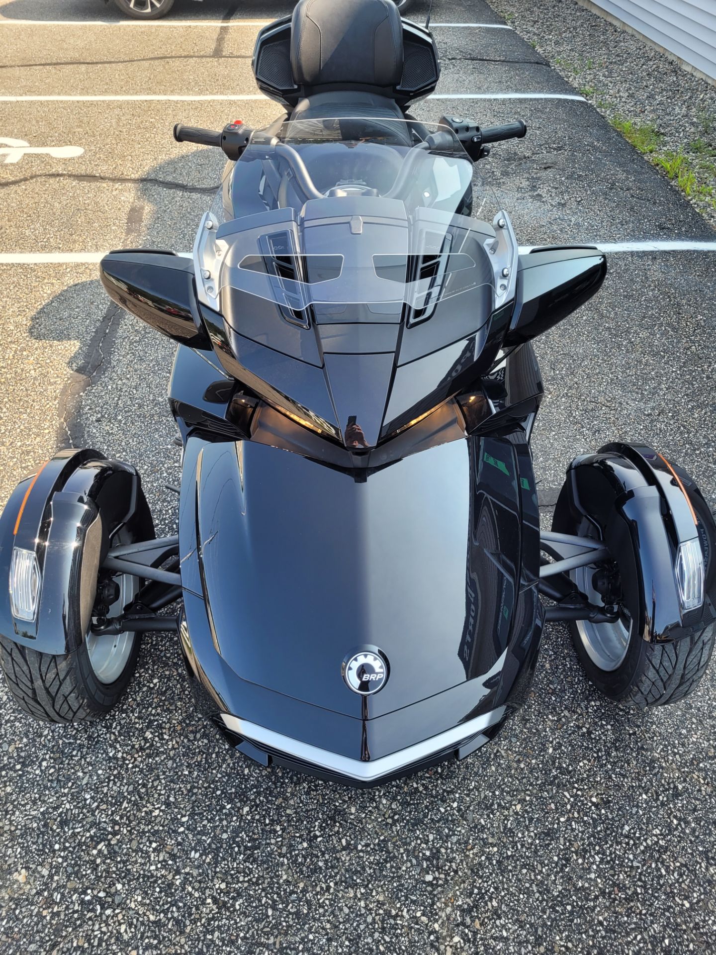 2023 Can-Am Spyder F3 Limited in Barrington, New Hampshire - Photo 2