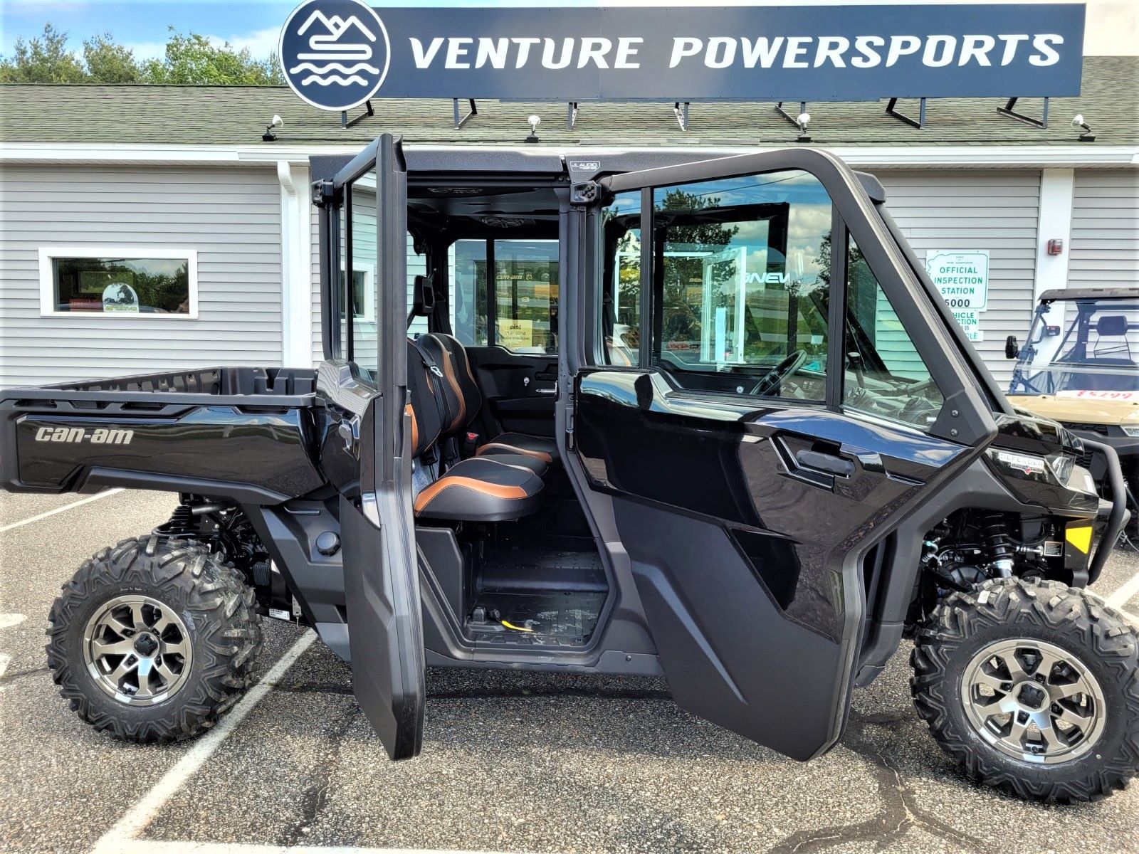 2022 Can-Am Defender MAX Lone Star CAB HD10 in Barrington, New Hampshire - Photo 3