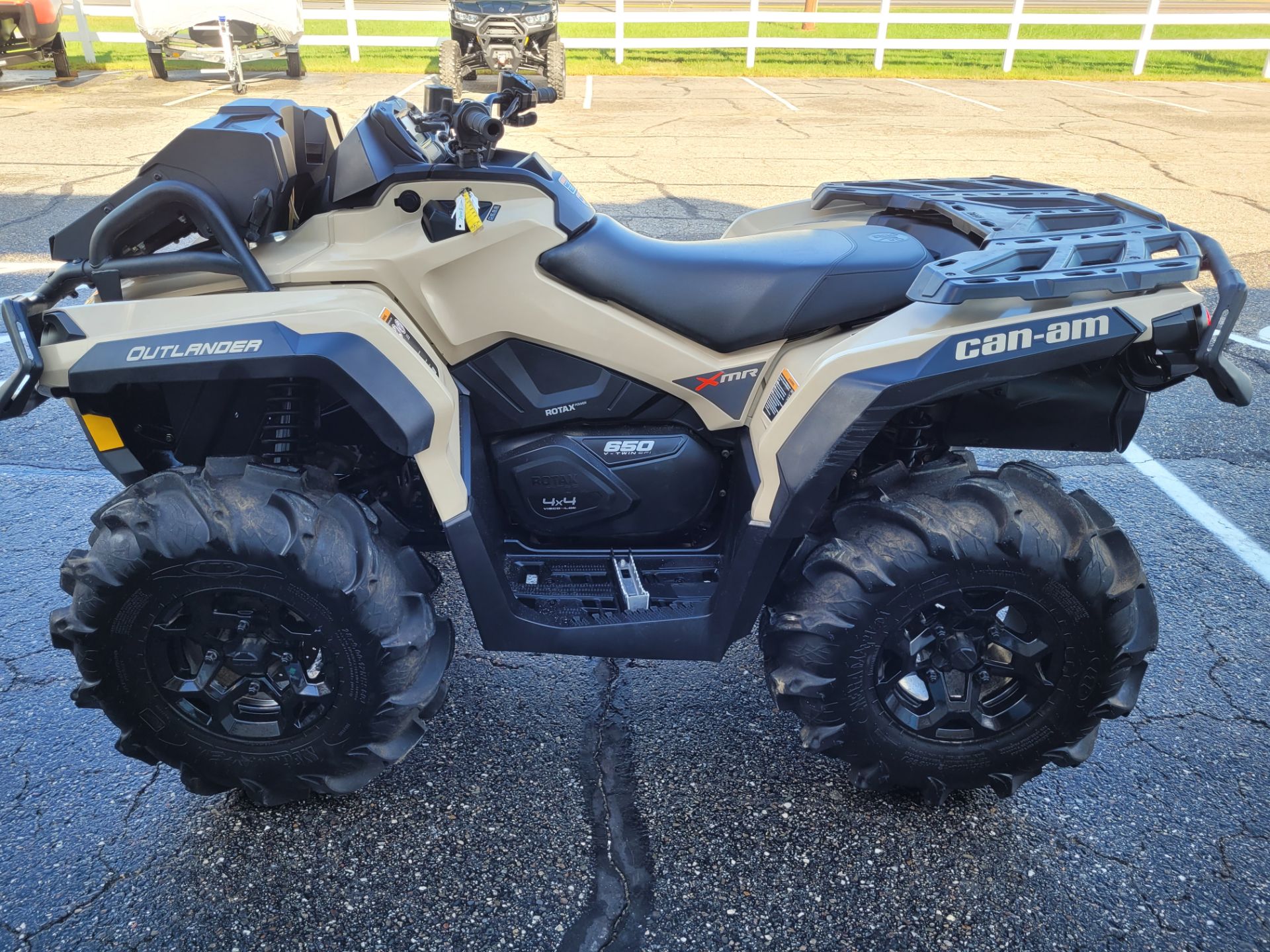 2022 Can-Am Outlander X MR 650 in Barrington, New Hampshire - Photo 3