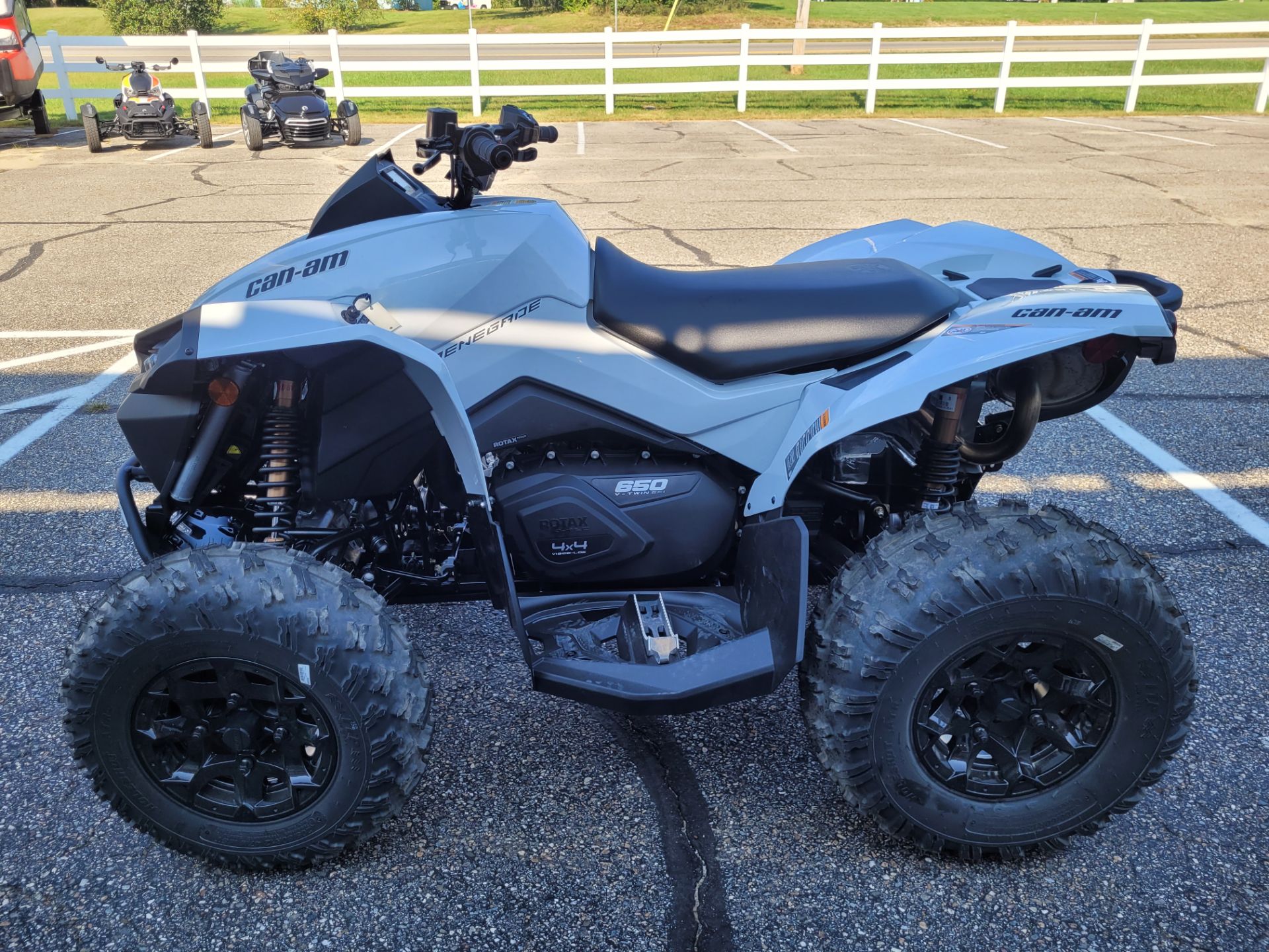 2023 Can-Am Renegade 650 in Barrington, New Hampshire - Photo 3