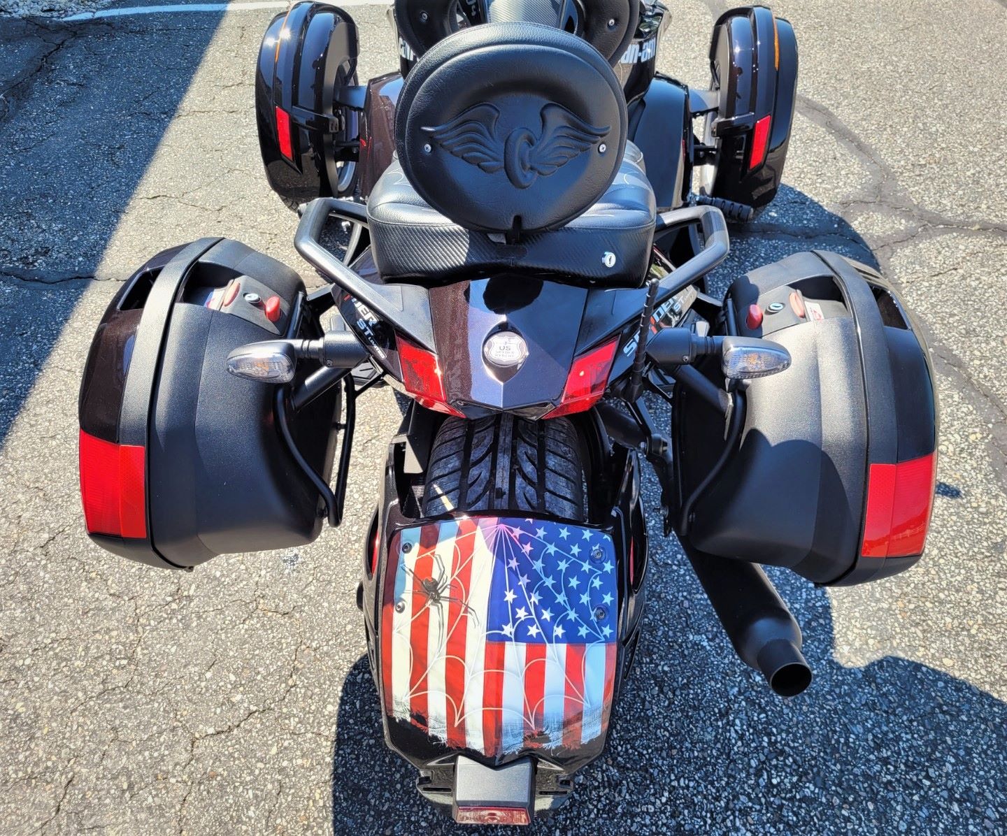 2013 Can-Am Spyder® ST Limited in Barrington, New Hampshire - Photo 4