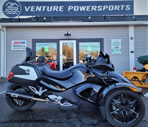 2014 Can-Am Spyder® RS SM5 in Barrington, New Hampshire - Photo 1