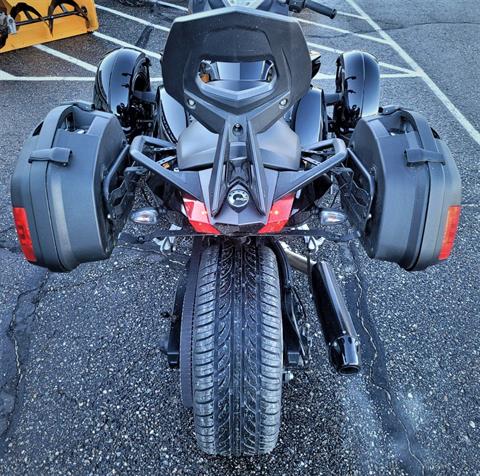 2014 Can-Am Spyder® RS SM5 in Barrington, New Hampshire - Photo 5