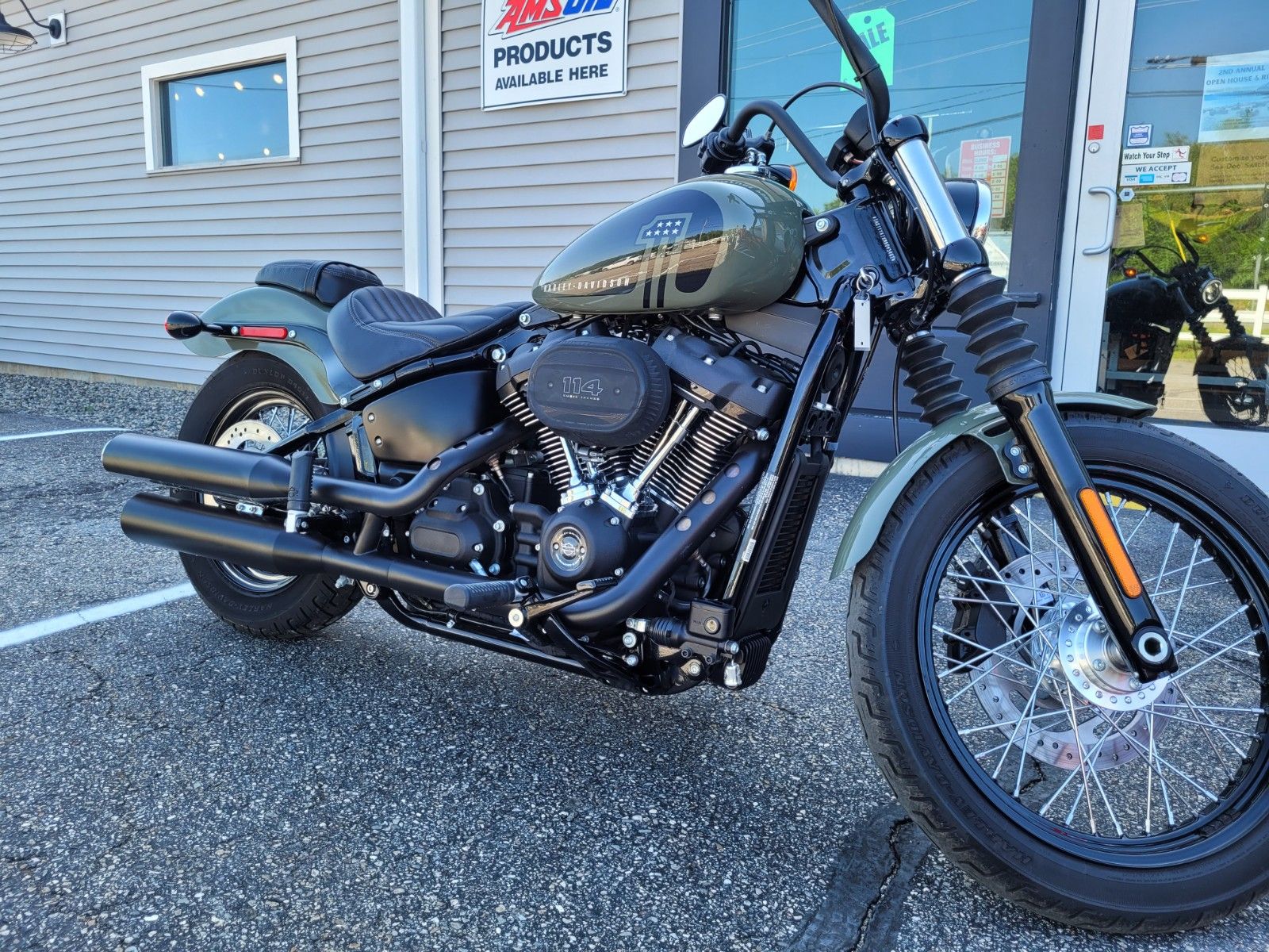 2021 Harley-Davidson Street Bob® 114 in Barrington, New Hampshire - Photo 2
