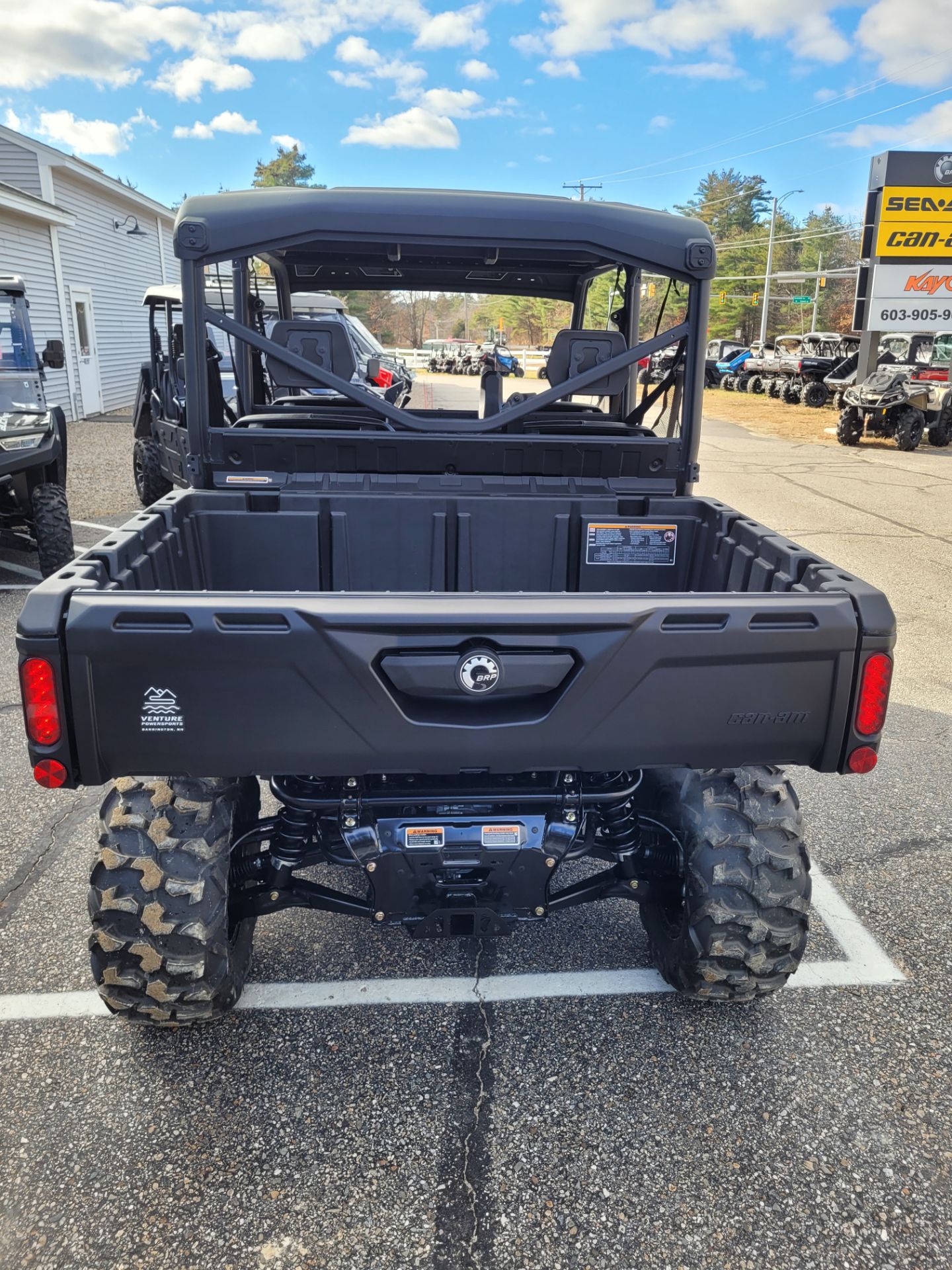 2023 Can-Am Defender MAX DPS HD9 in Barrington, New Hampshire - Photo 4