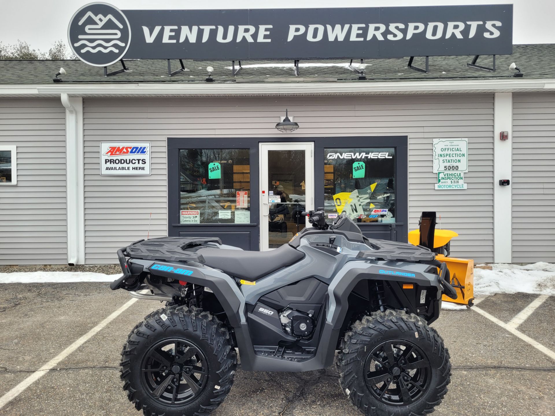 2024 Can-Am Outlander DPS 850 in Barrington, New Hampshire - Photo 1