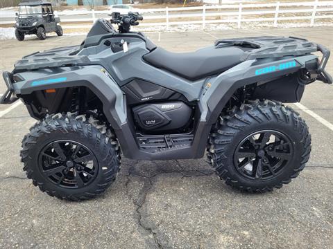 2024 Can-Am Outlander DPS 850 in Barrington, New Hampshire - Photo 3