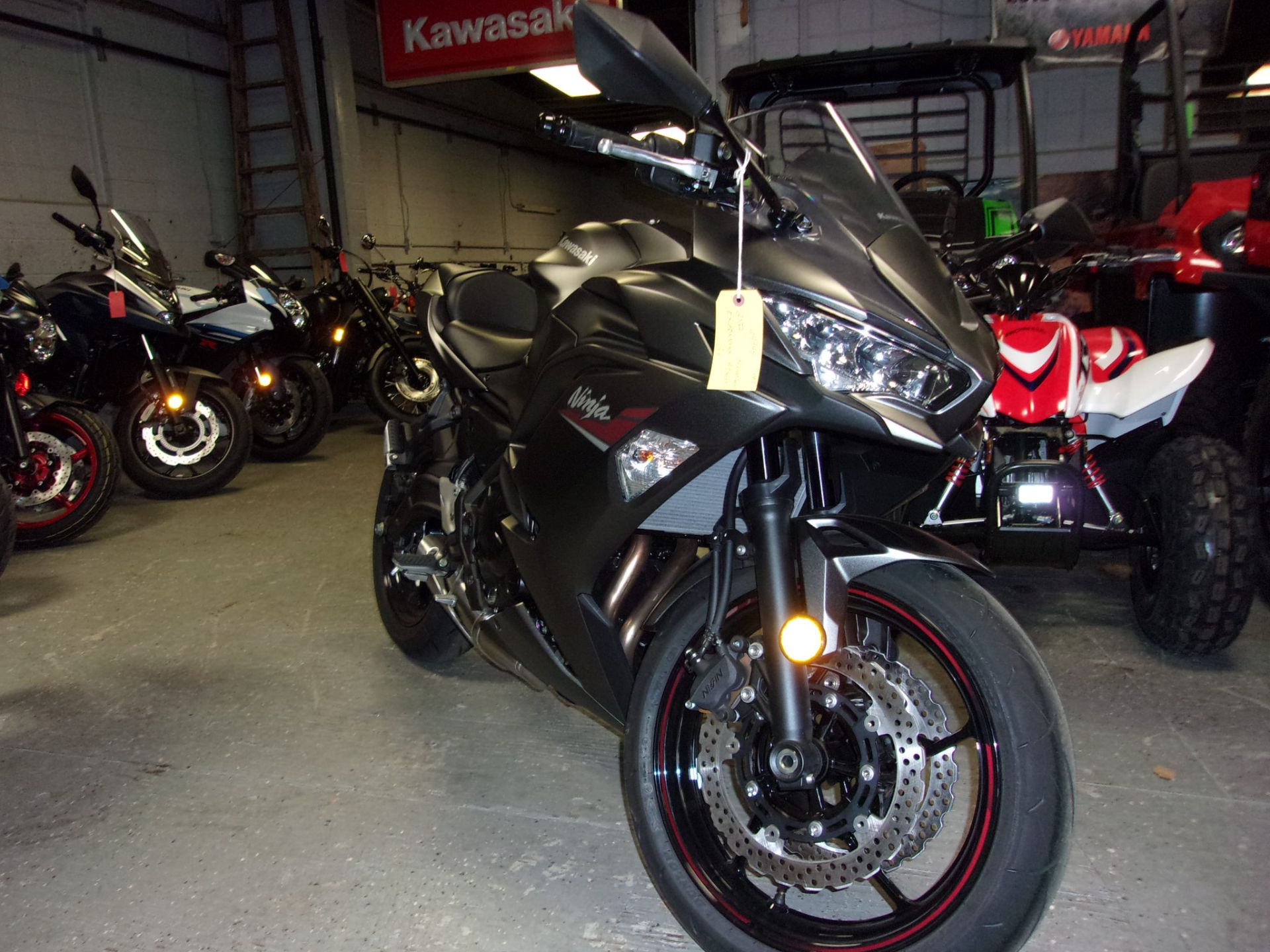 2022 Kawasaki Ninja 650 in Spencerport, New York - Photo 2