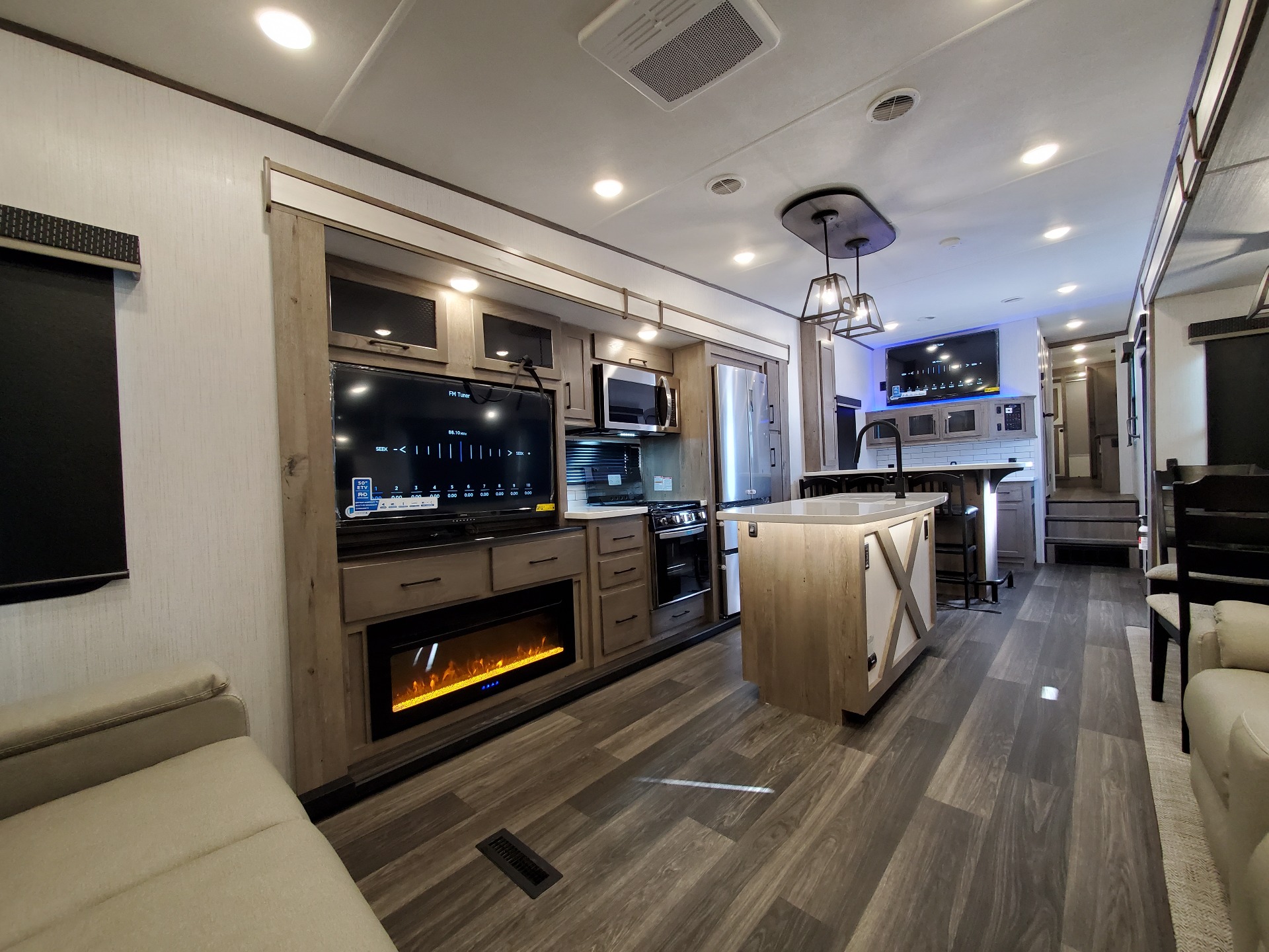 New 2021 Heartland Elkridge 37 BAR | Fifth Wheels in Wolfforth TX ...