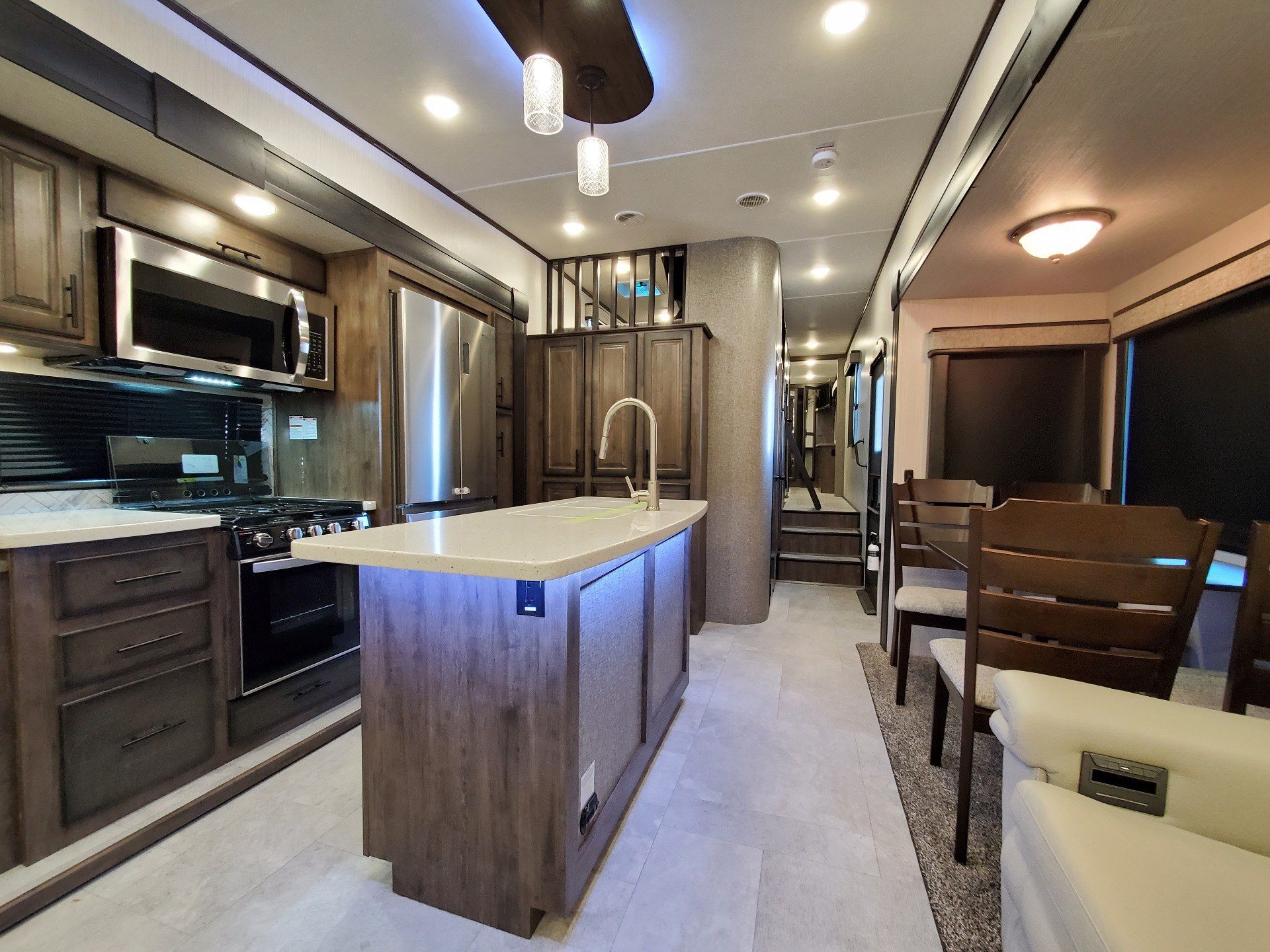 New 2021 Heartland Elkridge 38MB | Fifth Wheels in Wolfforth TX ...