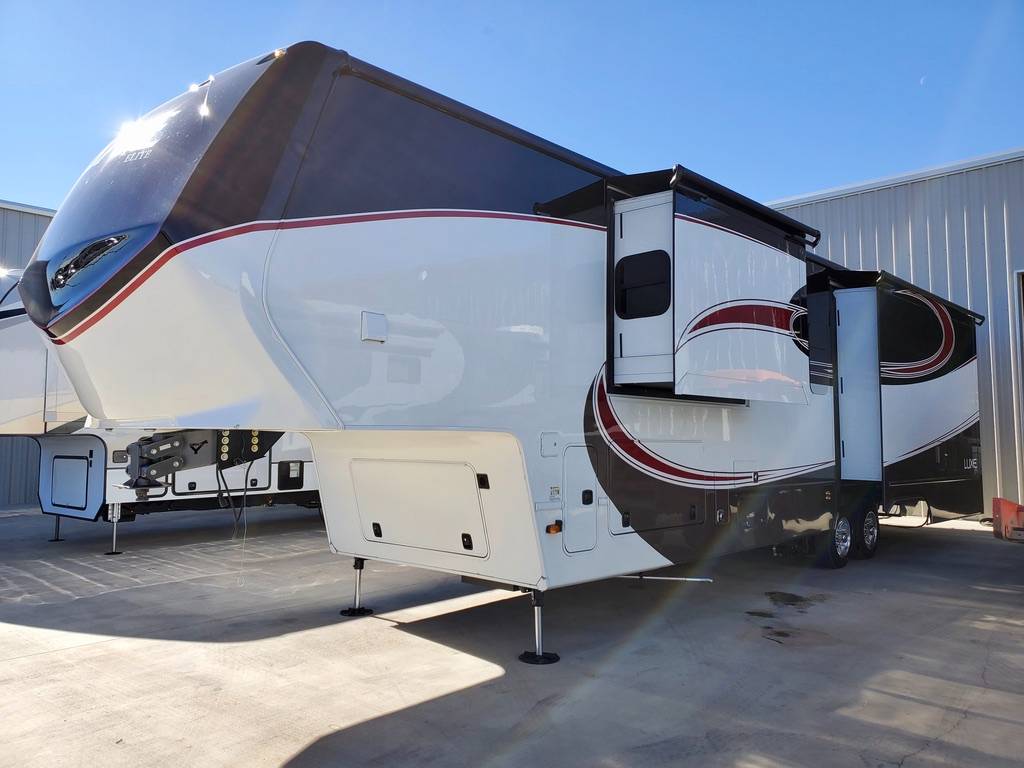 Used 2020 Luxe Rv Elite LF 39FB | Fifth Wheels in Wolfforth TX ...