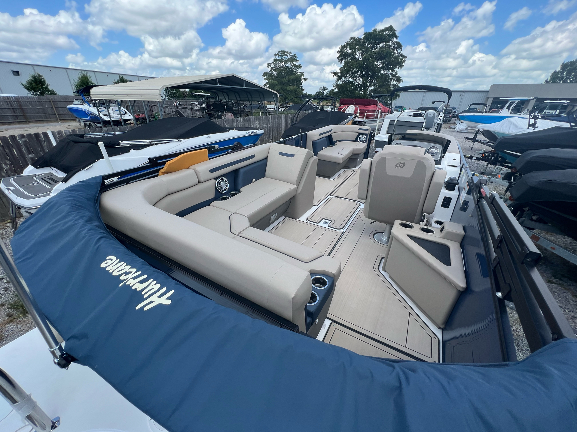 2023 Hurricane FunDeck 2260 RE OB in Lafayette, Louisiana - Photo 39